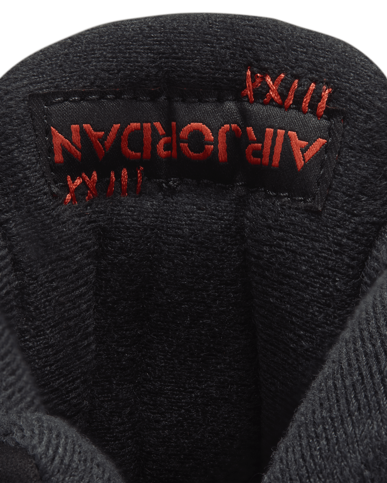 에어 조던 5 "Halloween" 'Black and Picante Red'(HQ7978-001) 출시일
