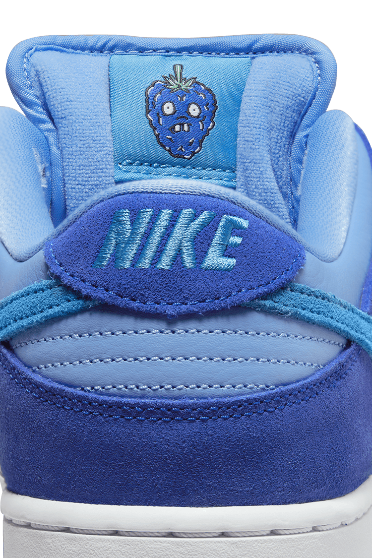 SB Dunk Low 'Blue Raspberry' (DM0807-400) Release Date