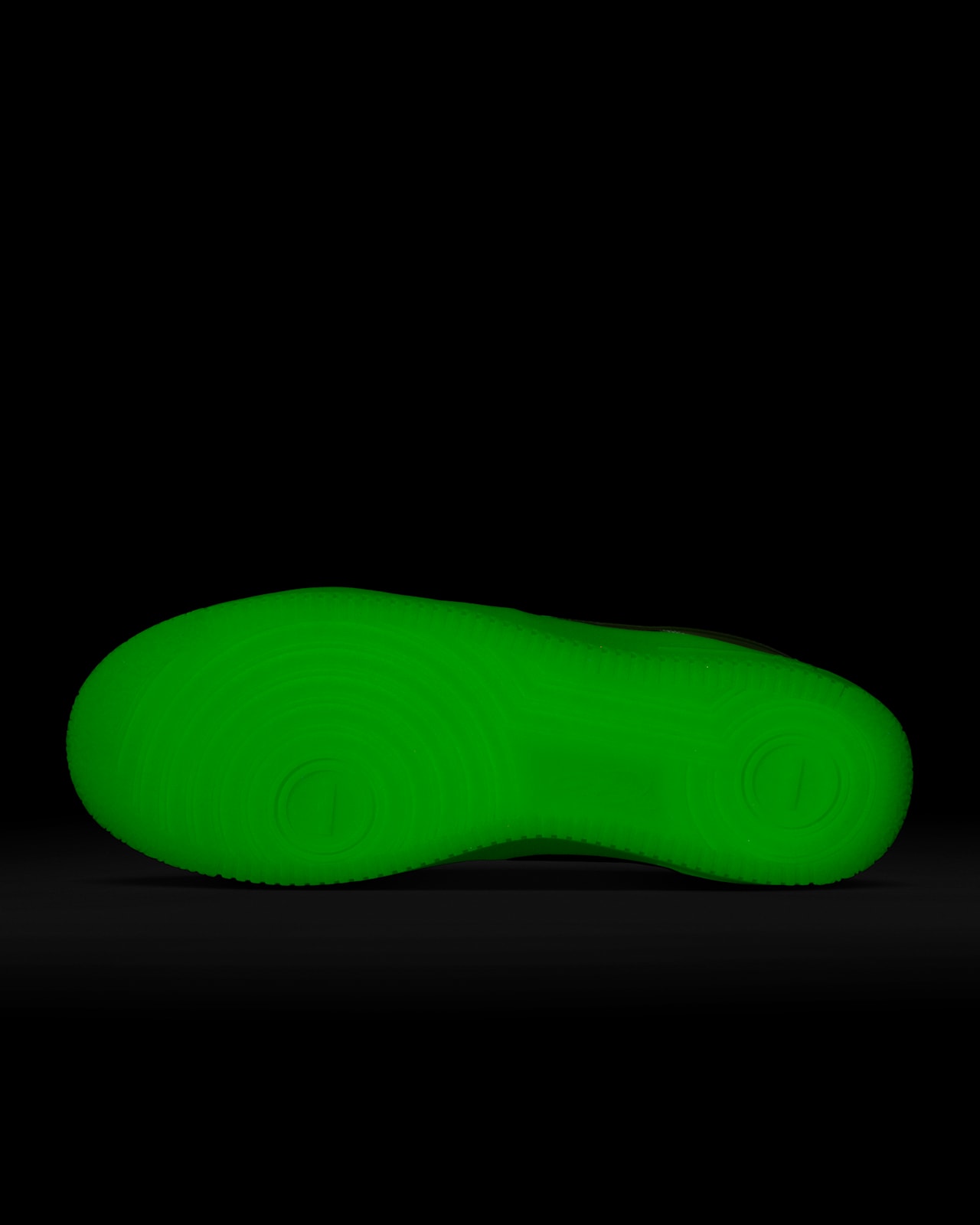 Air Force 1 x LeBron 'Voltage Green' (IQ5368-300) Release Date