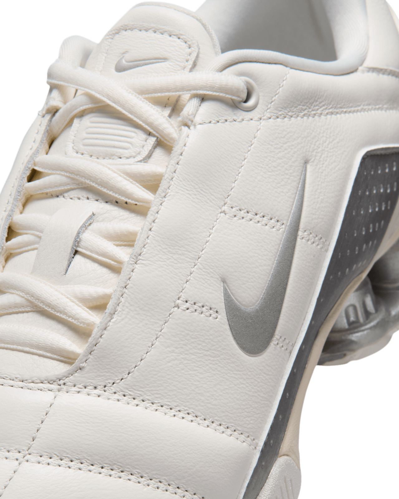 Data de llançament de les Total 90 Shox Magia "Sail and Metallic Silver" per a dona (IO9300-100)