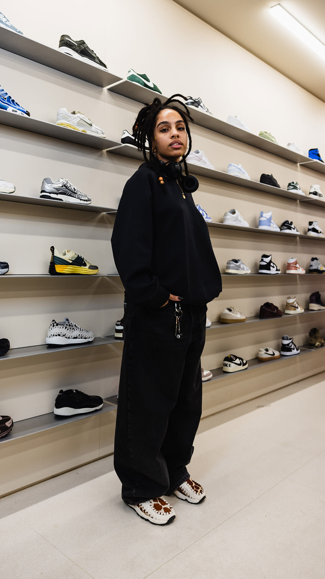 Street SNKRS – NAKED Copenhagen HOUSE PARTY Parigi 