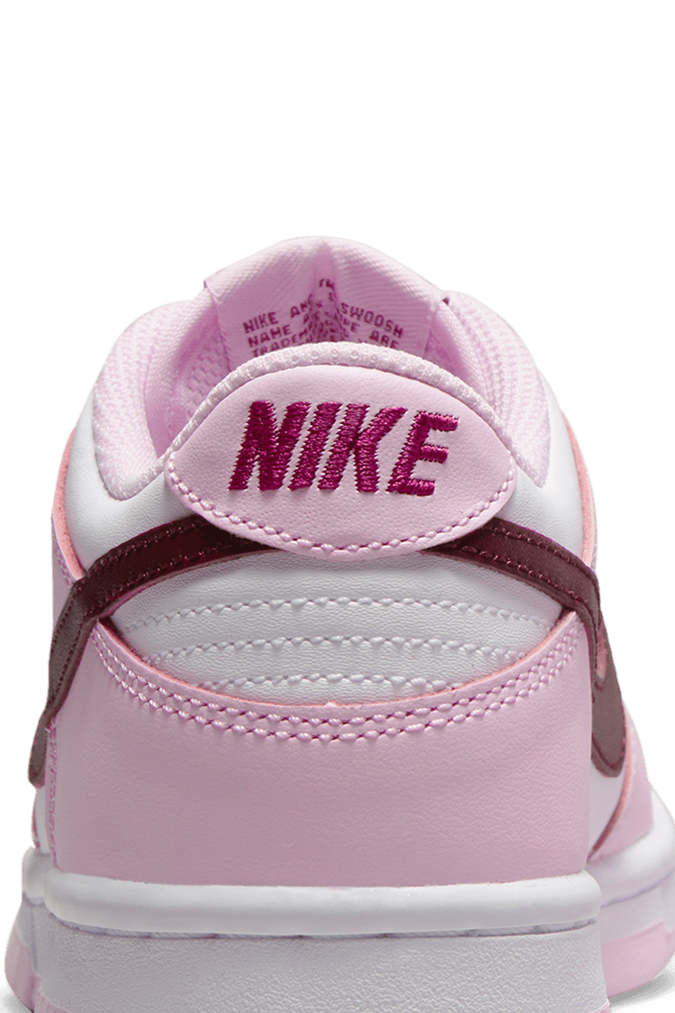 วันเปิดตัว Dunk Low “Pink Foam” เด็กโต