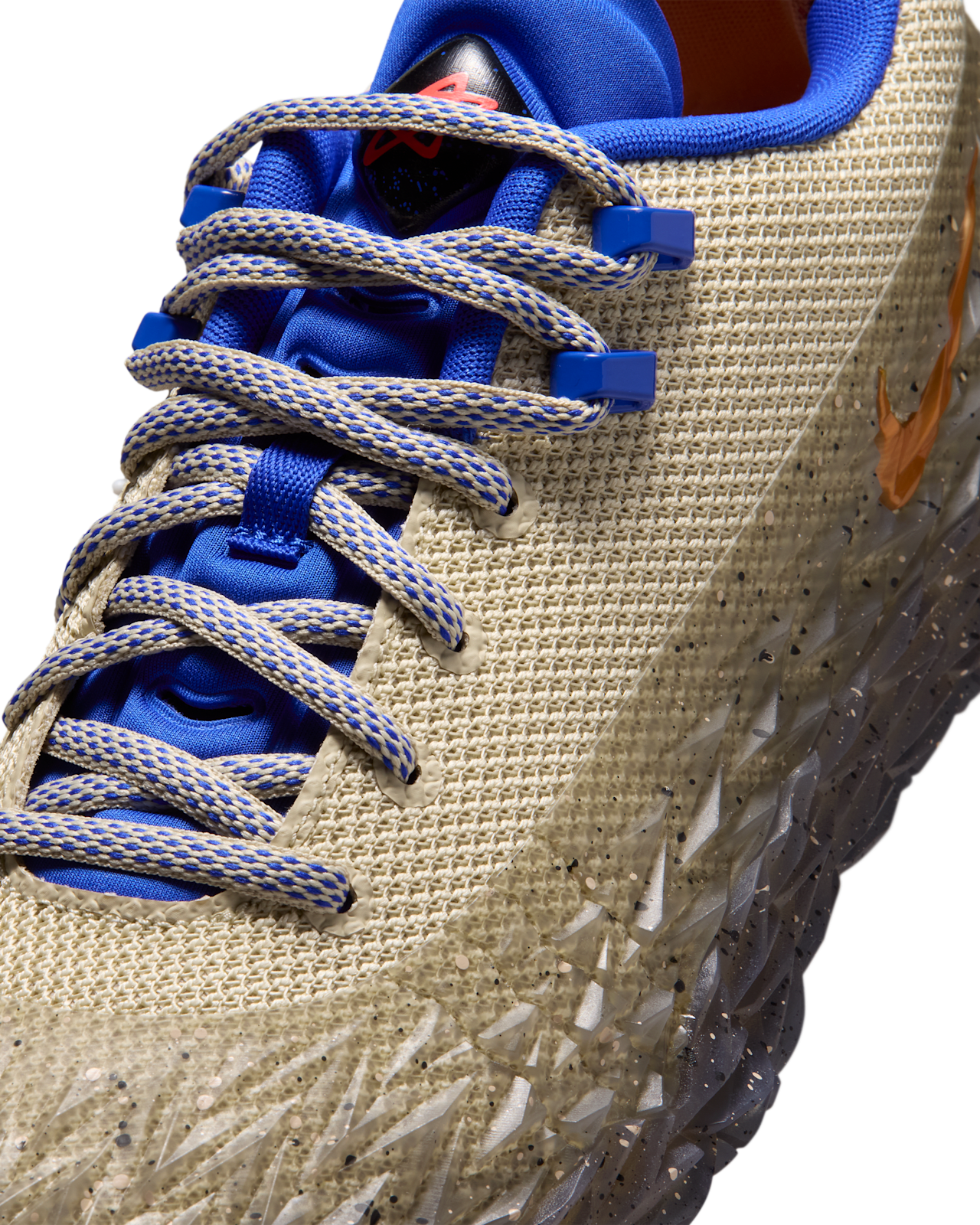 Fecha de lanzamiento de los Nike S.T. Charge "Rugged" PE "Rattan and Hyper Royal" (IZ6735-200)