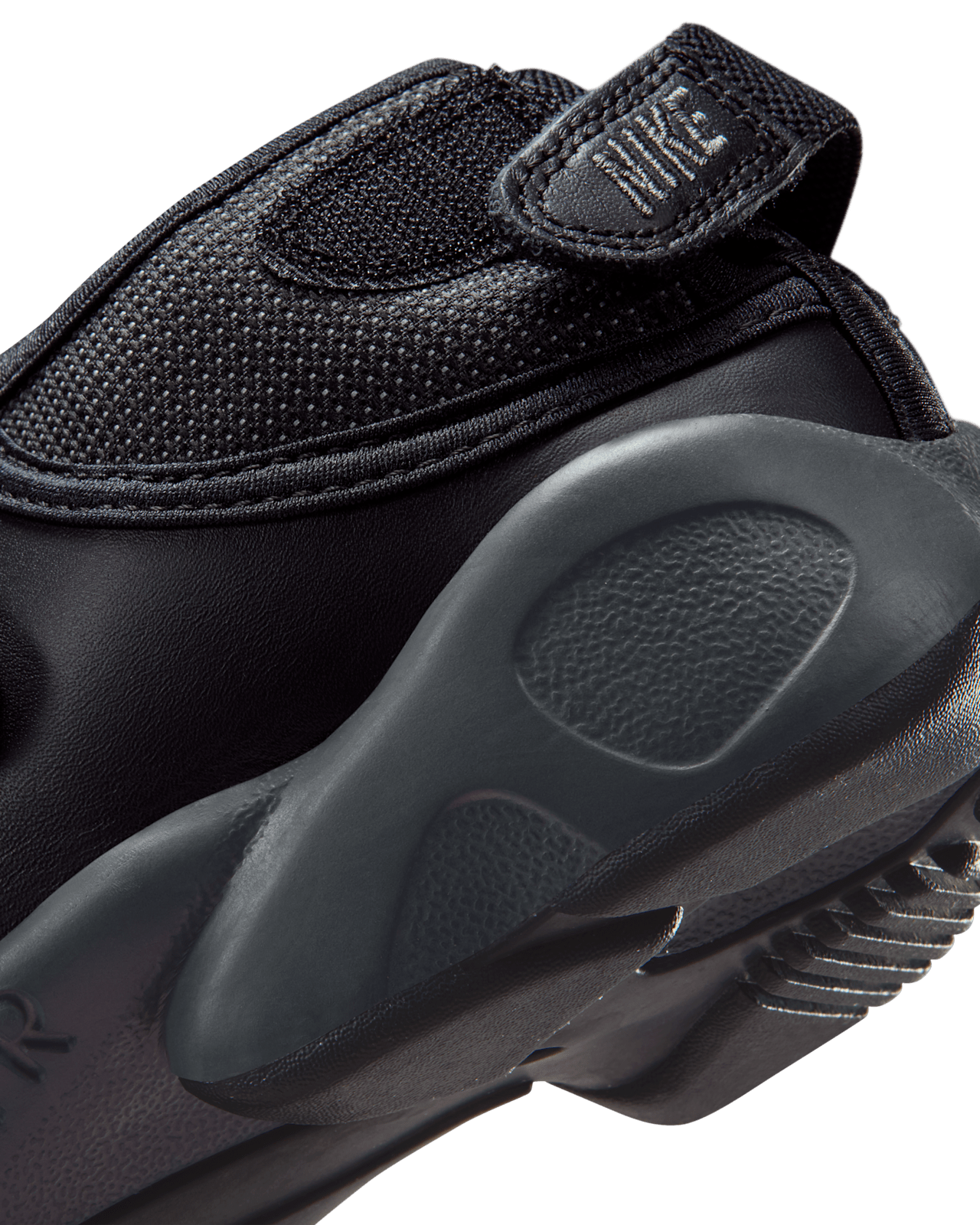 Fecha de lanzamiento de los Air Rift "Black" para mujer (IM6017-010)