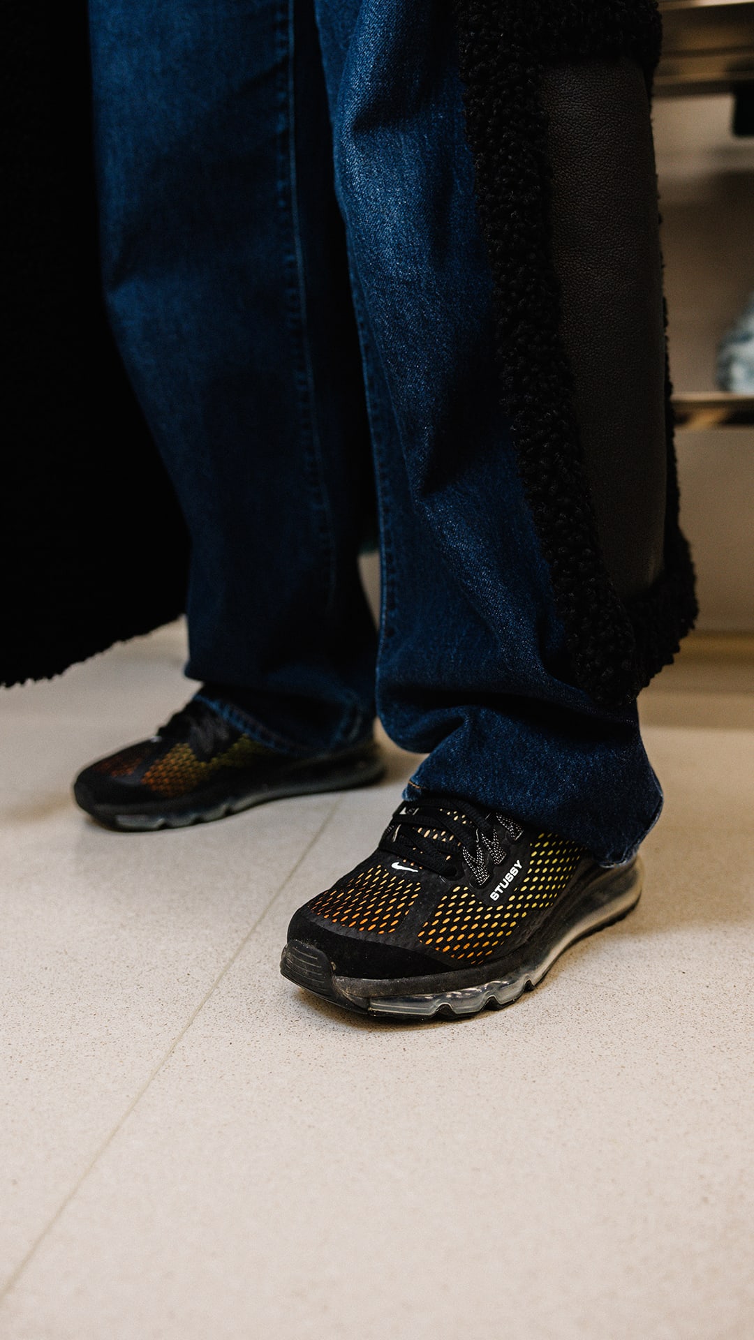 Street SNKRS : NAKED Copenhagen HOUSE PARTY Paris 