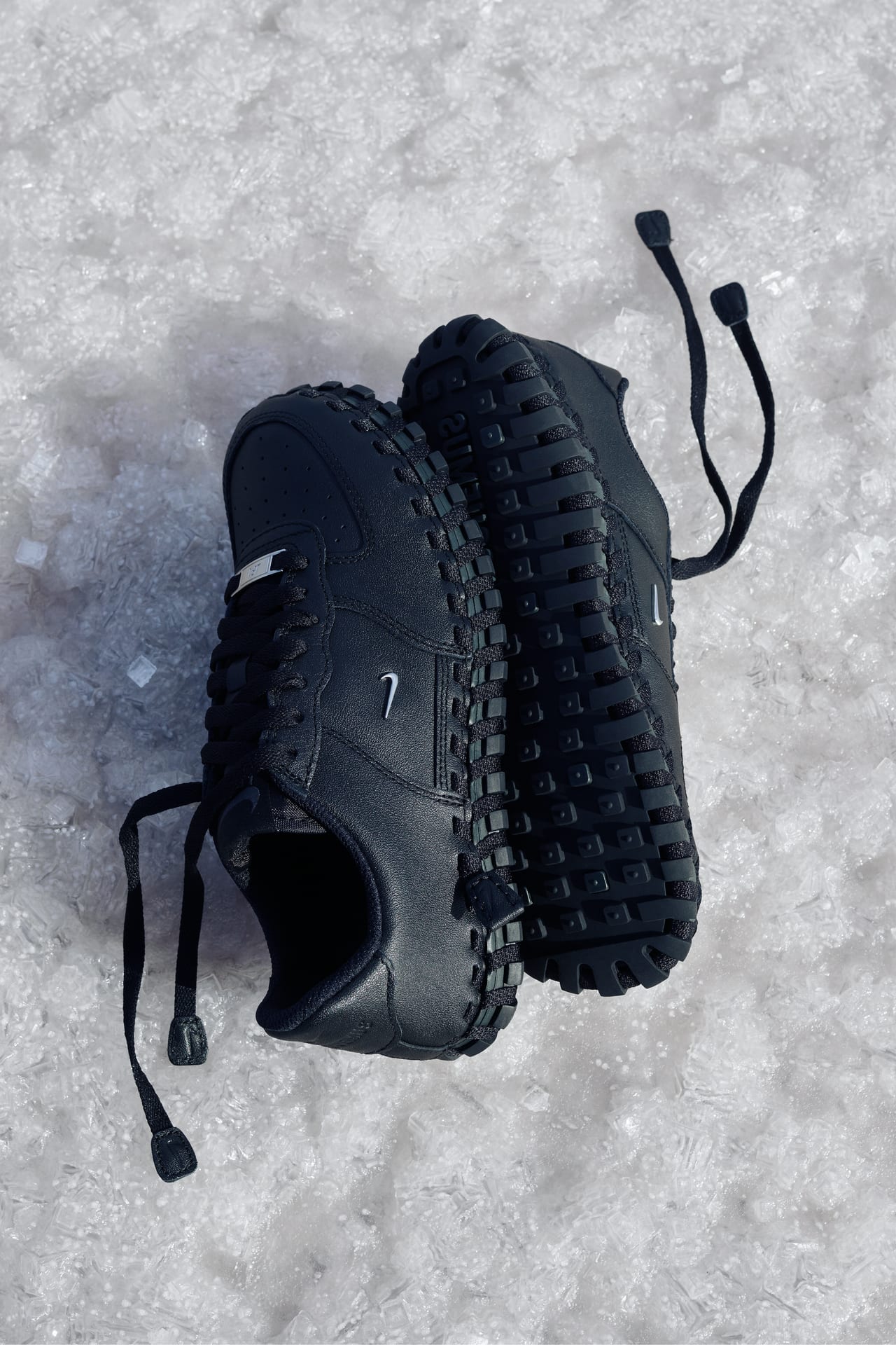 วันเปิดตัว J Force 1 "Black" (DR0424-001)