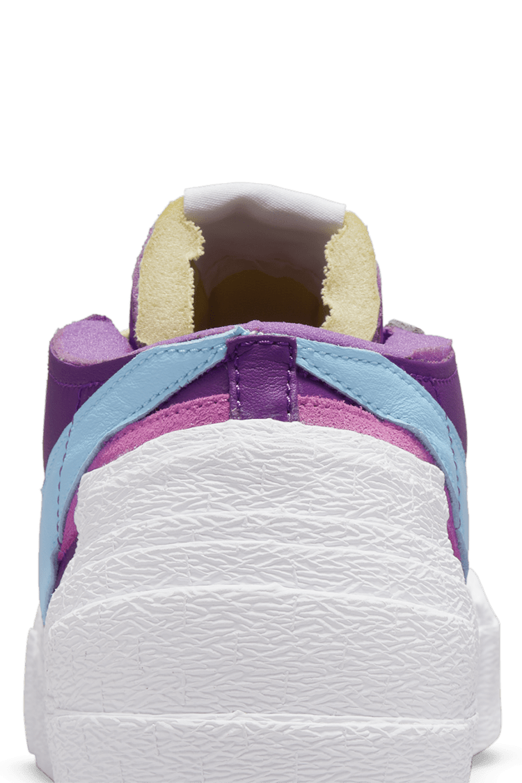 【NIKE公式】sacai x KAWS ブレーザー LOW 'Purple Dusk' (DM7901-500 / BLAZER LO SACAI / K)