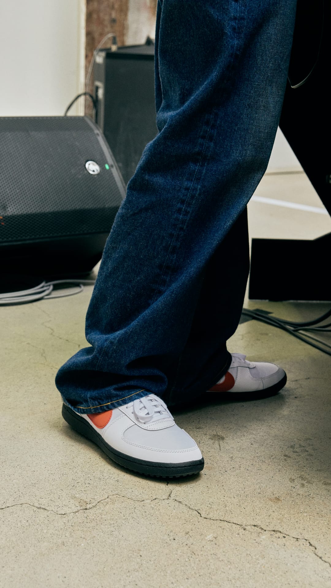 Street SNKRS: TUNE & Khakis Flea Market Part. 1