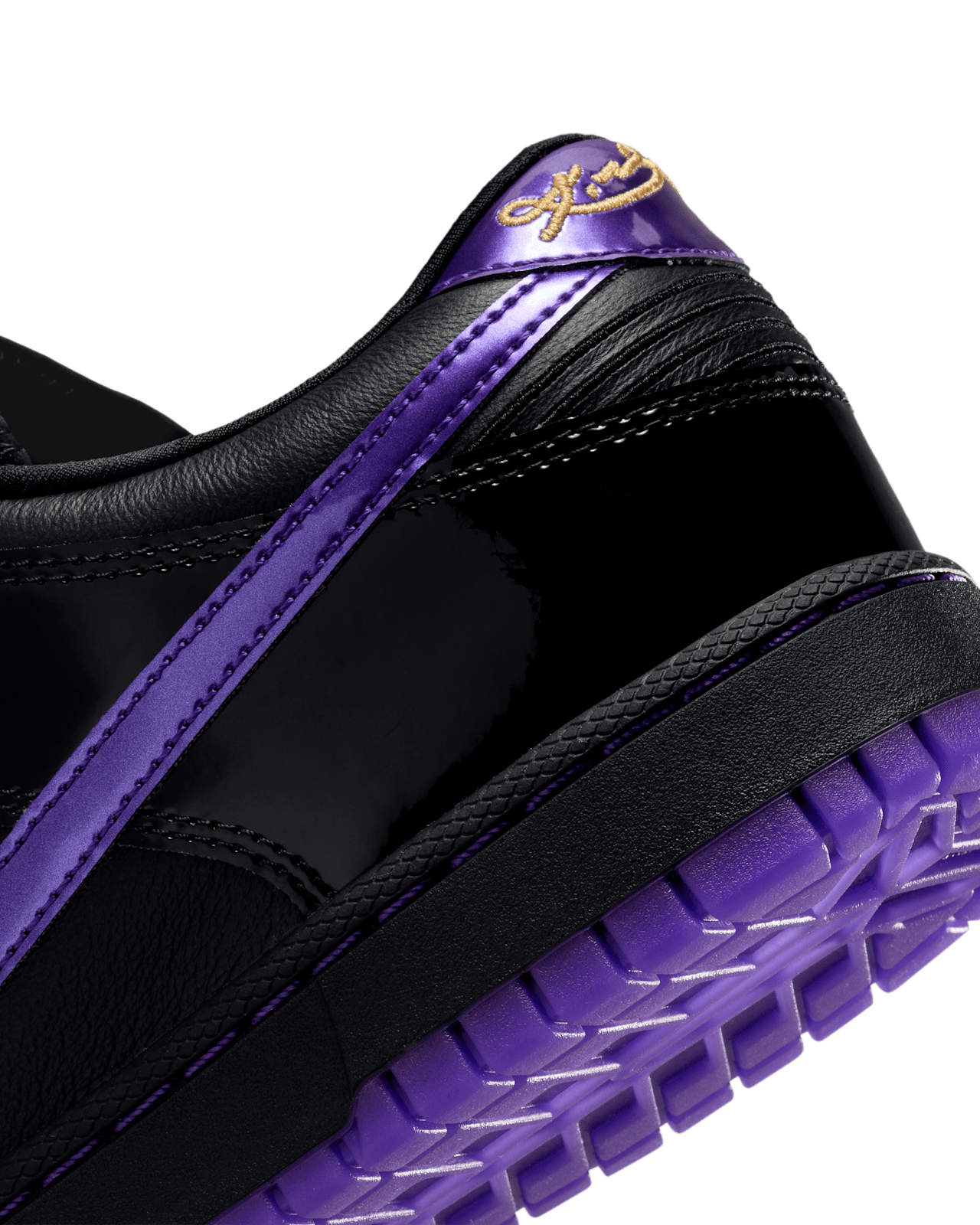 【NIKE公式】ダンク LOW プロトロ x FCバルセロナ 'Black and Field Purple' (IV7508-001) 発売日