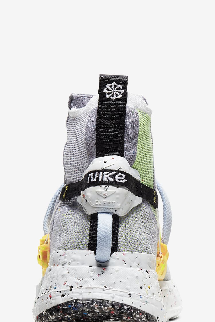 NIKE公式】スペースヒッピー 03 - ボルト 'This is Trash' (CQ3989-002 / SPACE HIPPIE 03 -  VOLT). Nike SNKRS