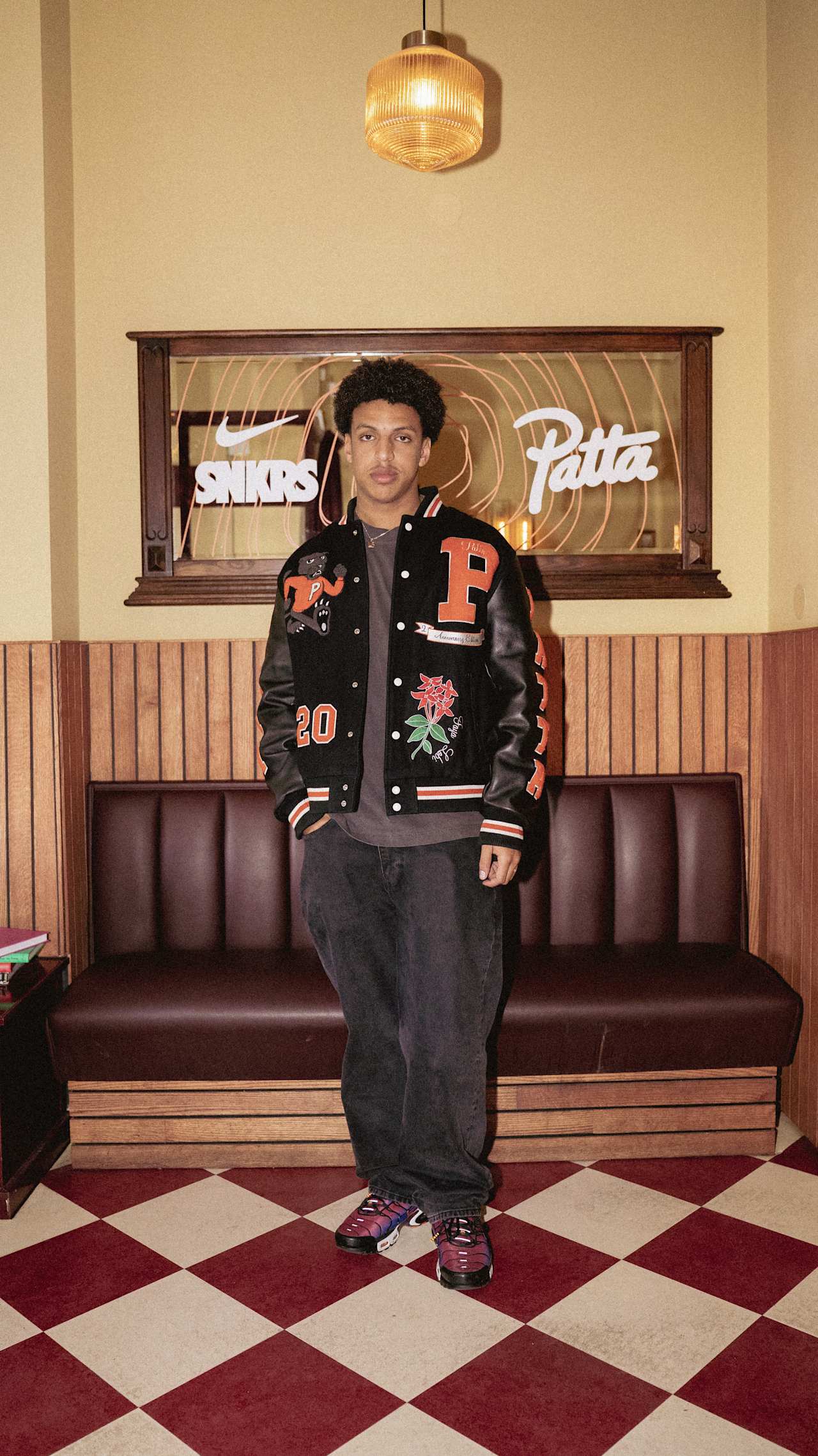 ★☆ KING’S NIGHT DREAM WESTERN & EASTERN Amsterdam King's Night x Patta: Powered by SNKRS. Nike SNKRS