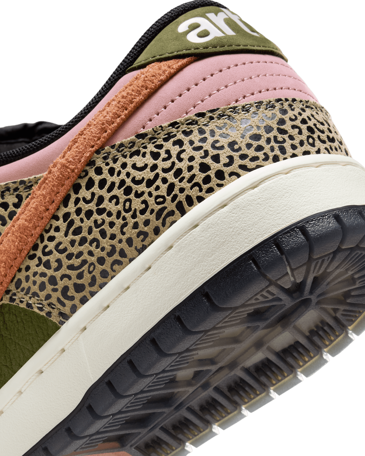 Nike SB Dunk Low Pro x Arts-Rec Skateshop 'Rust Pink and Rough