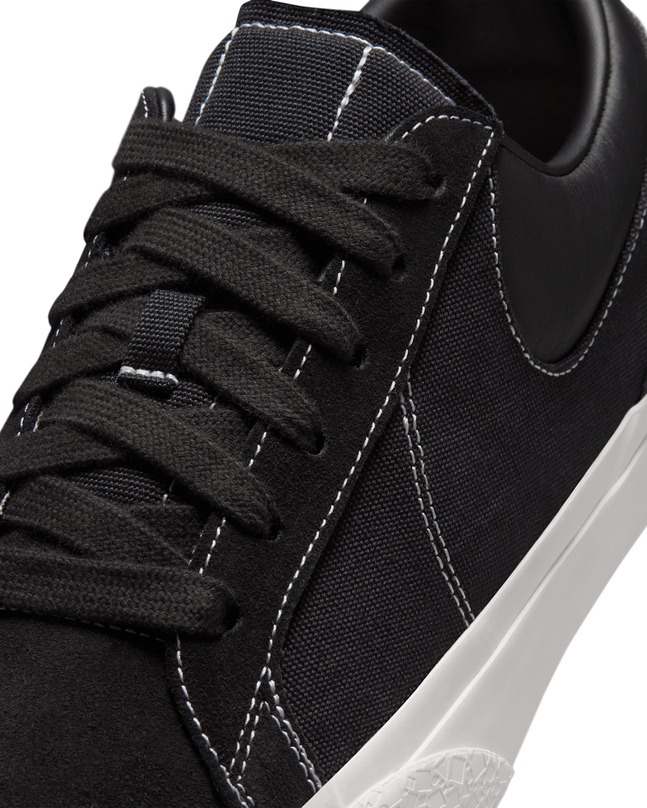 Blazy „Black and Sail” (IM2523-001) – megjelenési dátum
