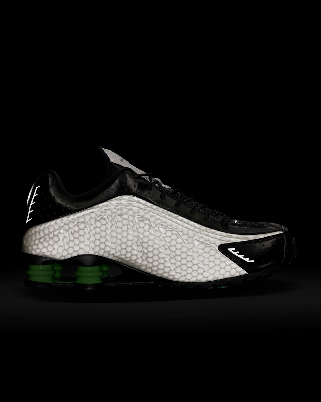 Shox R4 SP 'Black and Lime Glow' (IR1946-001) 發售日期