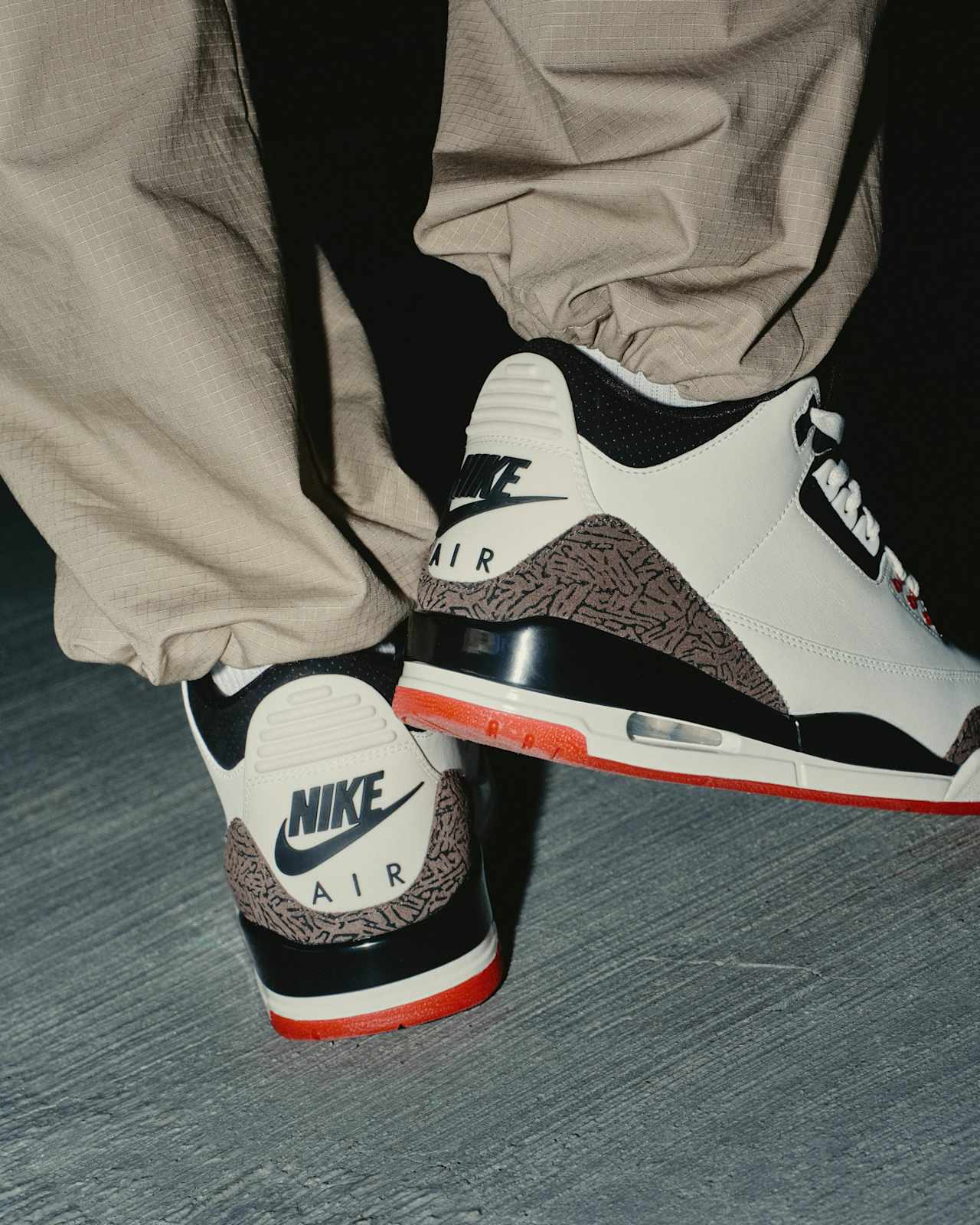 【NIKE公式】エア ジョーダン 3 'Sail and University Red' (IF4396-103) 発売日