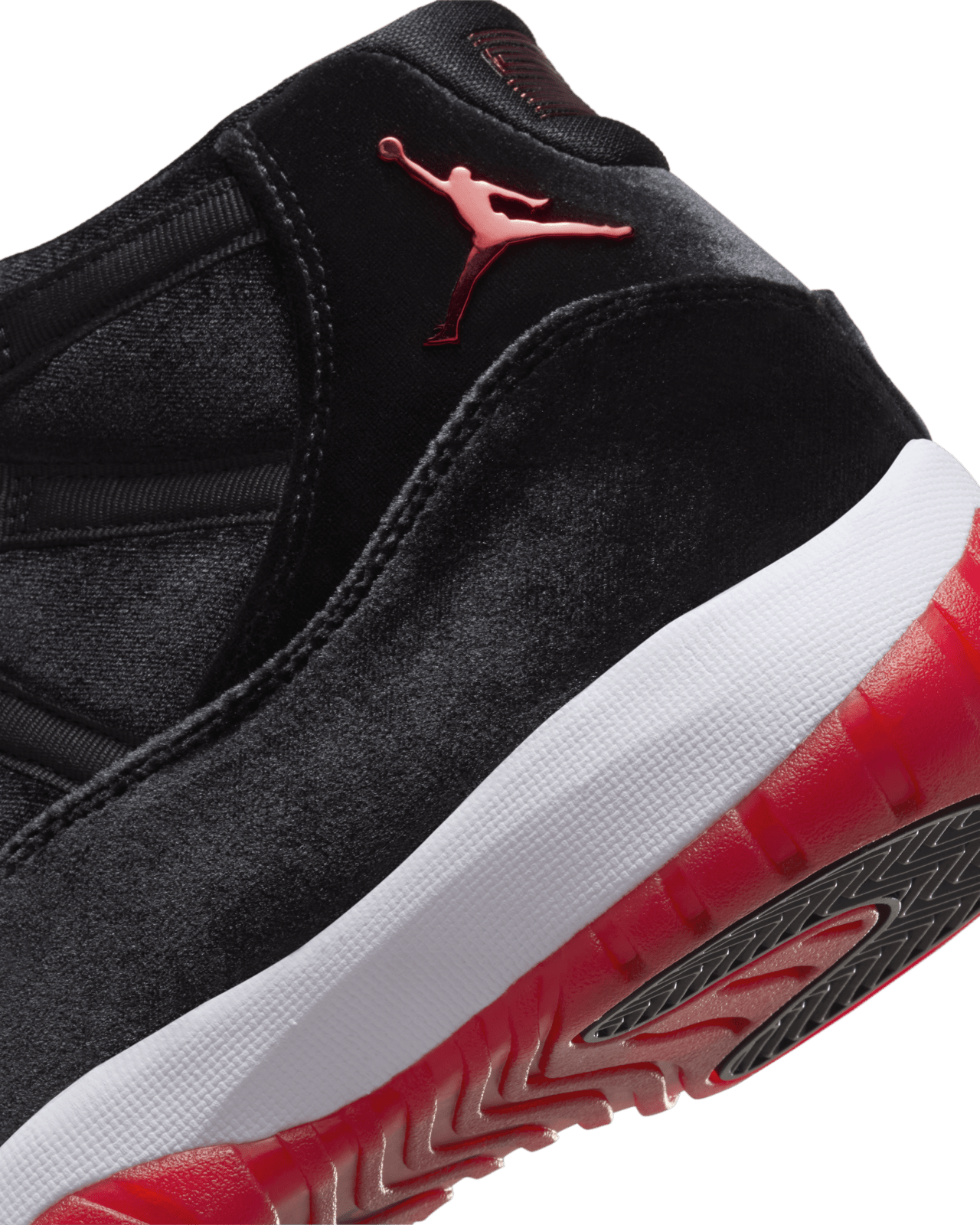 【NIKE公式】レディース エア ジョーダン 11 'Bred Velvet' (DB5457-061 / WMNS AJ 11 RETRO TEX)