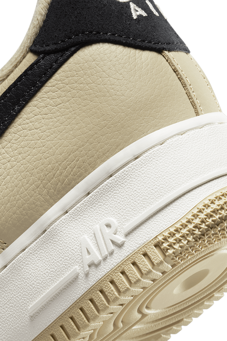 วันเปิดตัว Air Force 1 '07 "Team Gold and Black" (DV7186-700)