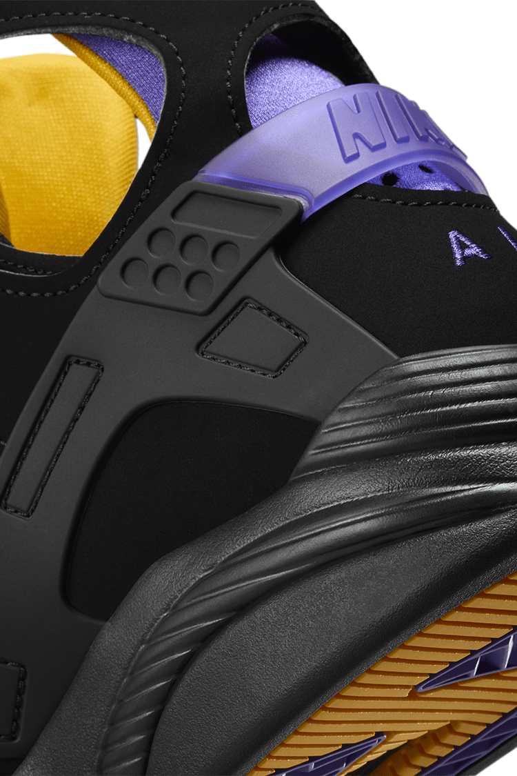 Air Flight Huarache 'Black and Varsity Purple' (FD0188-001) Release Date