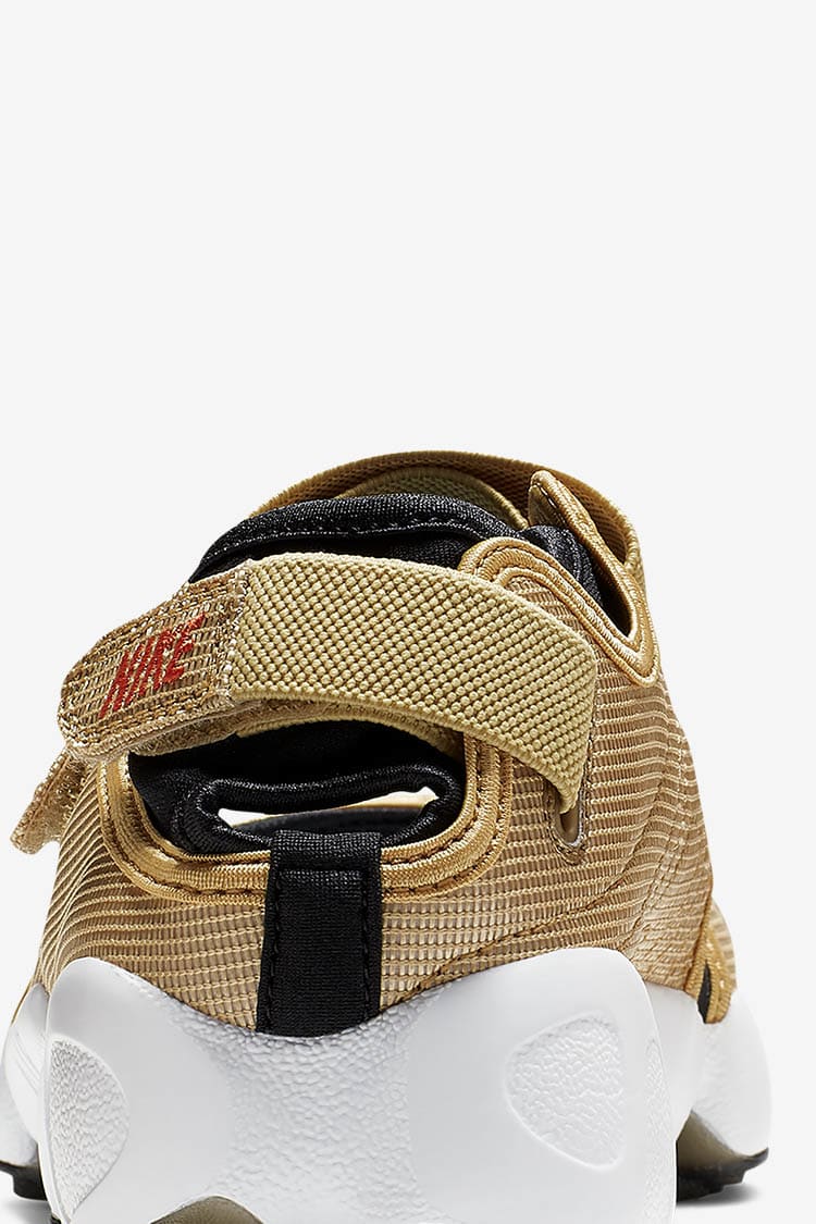 Women’s Air Rift 'Metallic Gold' Release Date