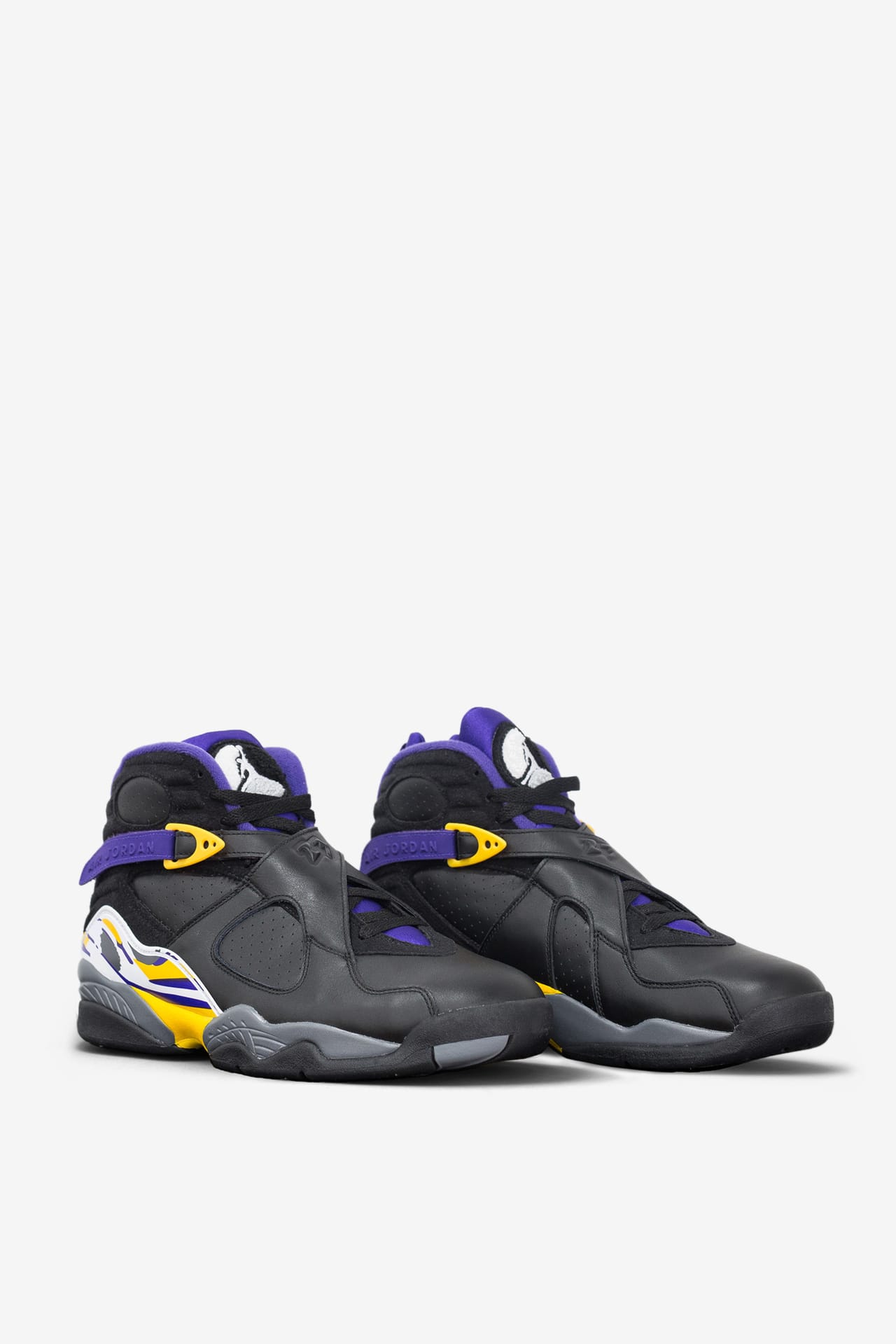 Hold značky Jordan Kobemu Bryantovi