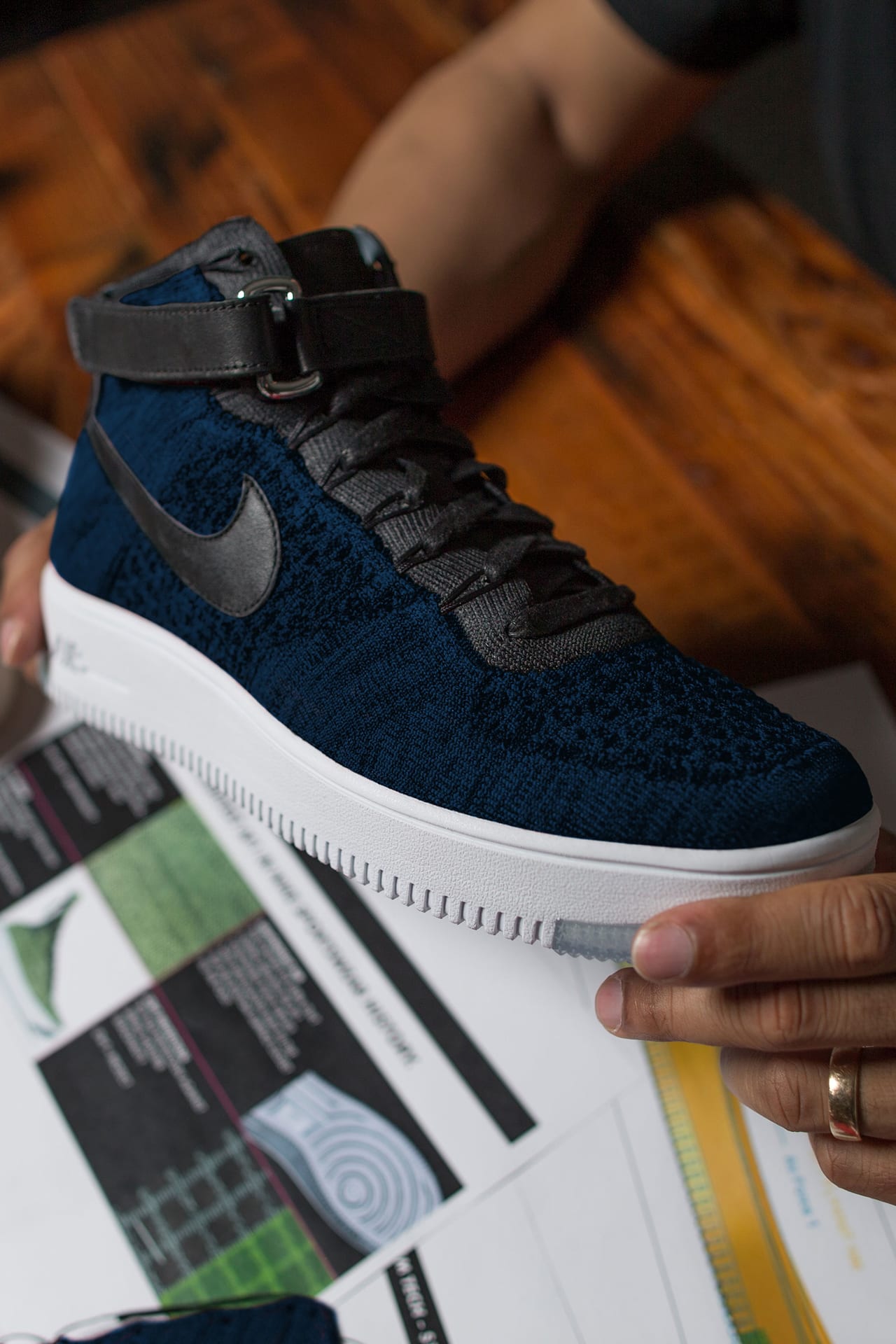 A l origine du concept Nike Air Force 1 Ultra Flyknit. Nike SNKRS