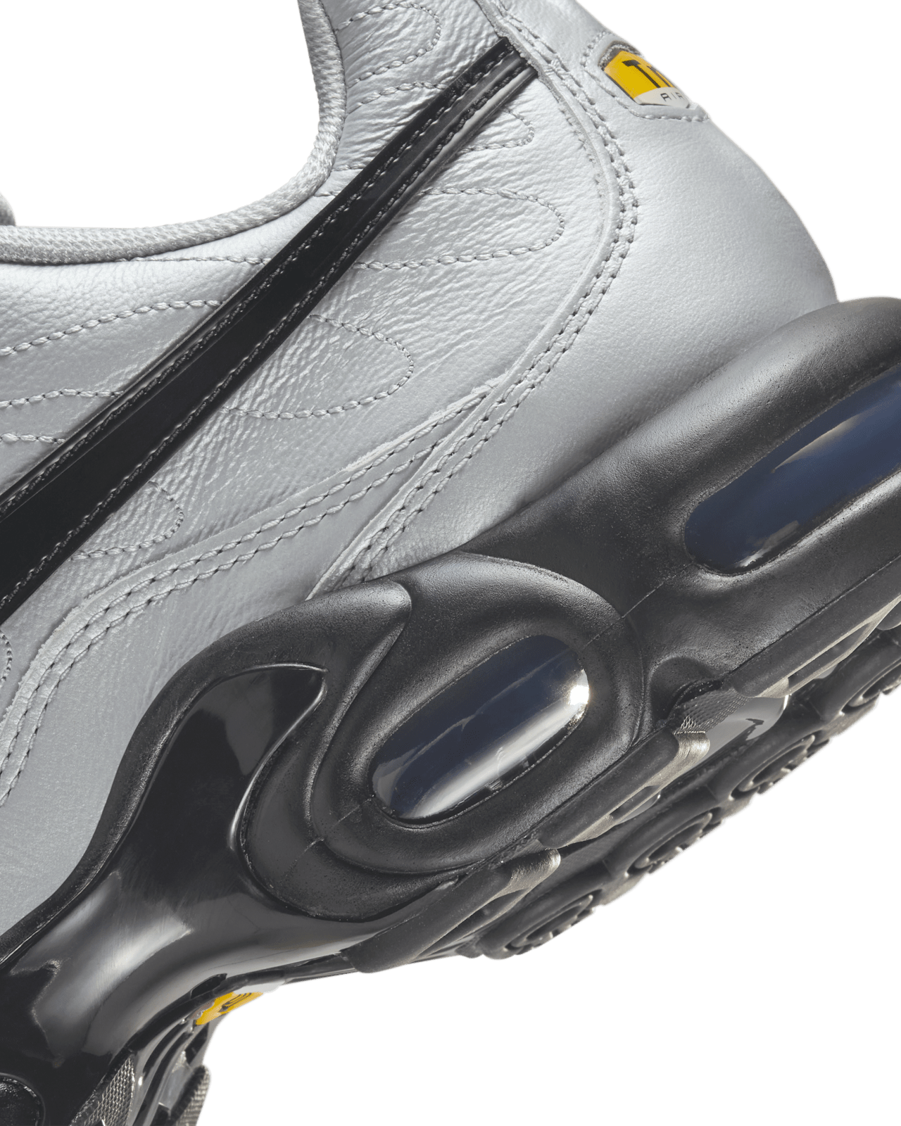 Fecha de lanzamiento de los Air Max Plus TNPO "Wolf Grey and Black" (HM6850-001)