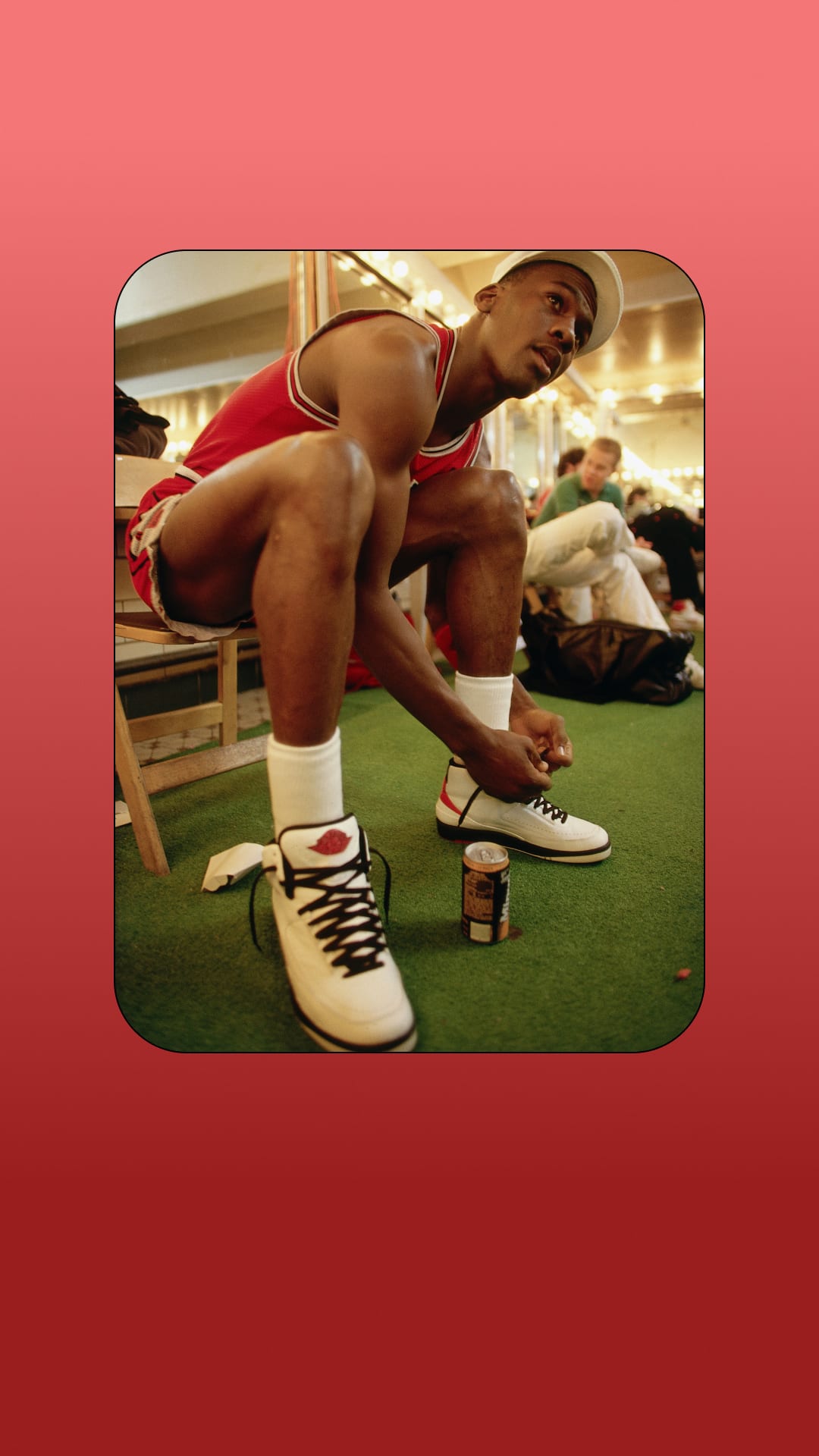 【NIKE公式】Inside the Vault：エア ジョーダン 2