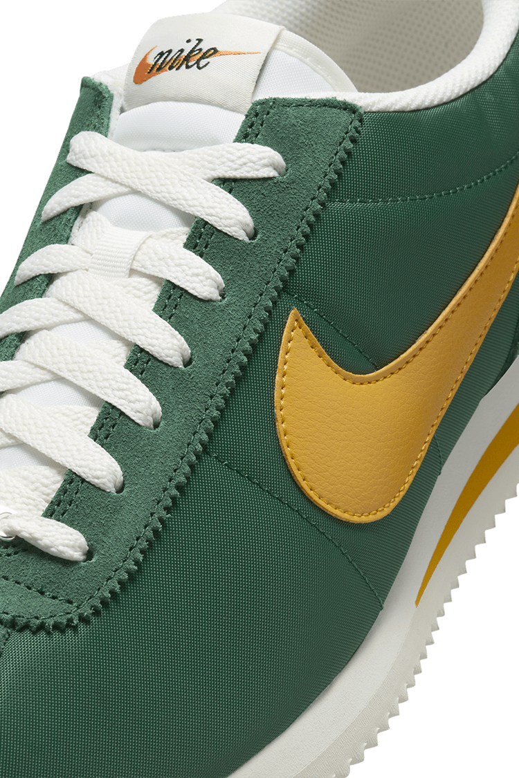 Fecha de lanzamiento de los Cortez Gorge Green and Yellow Ochre para mujer HF1435 300 Nike SNKRS