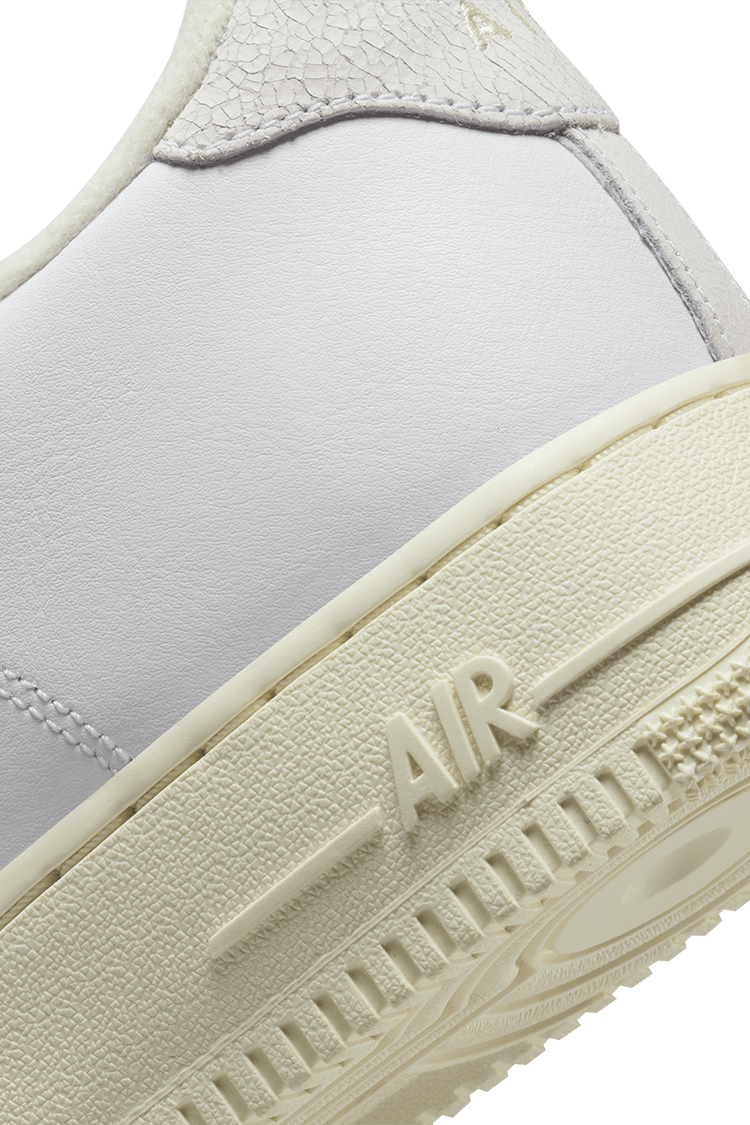วันเปิดตัว Air Force 1 "Pale Vanilla" (DC8894-100)