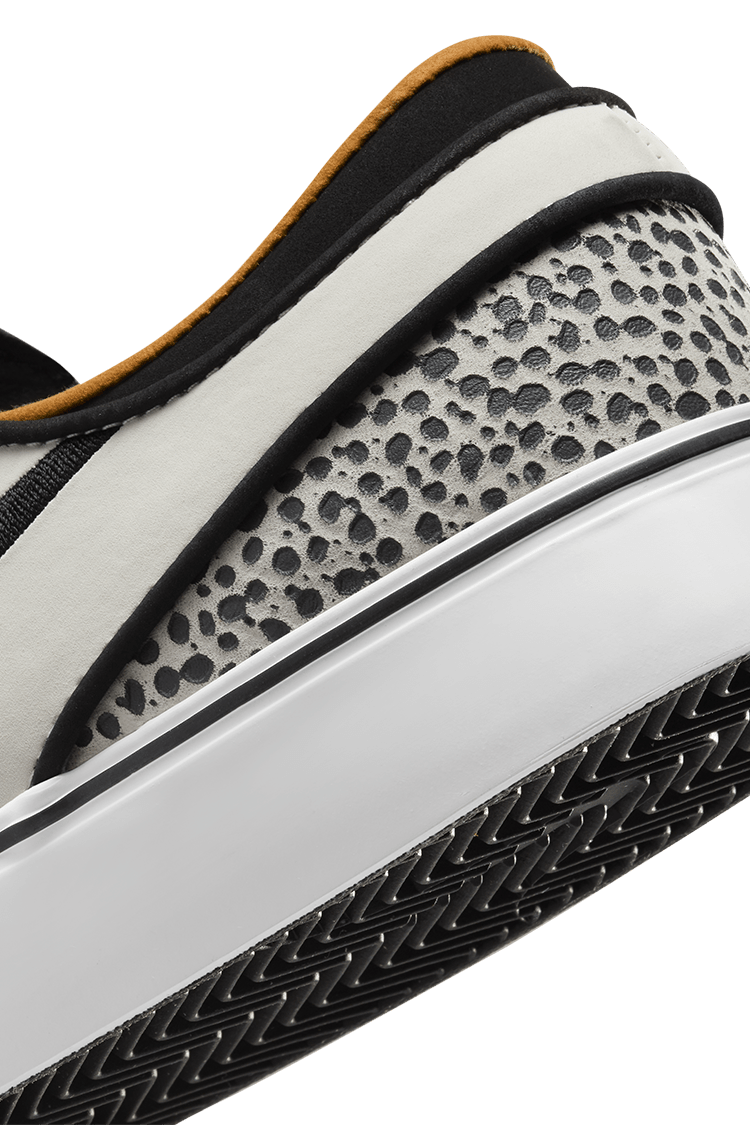 Nike SB Zoom Janoski OG+ Electric "Phantom and Black" (FZ1234-001) – Data de lançamento