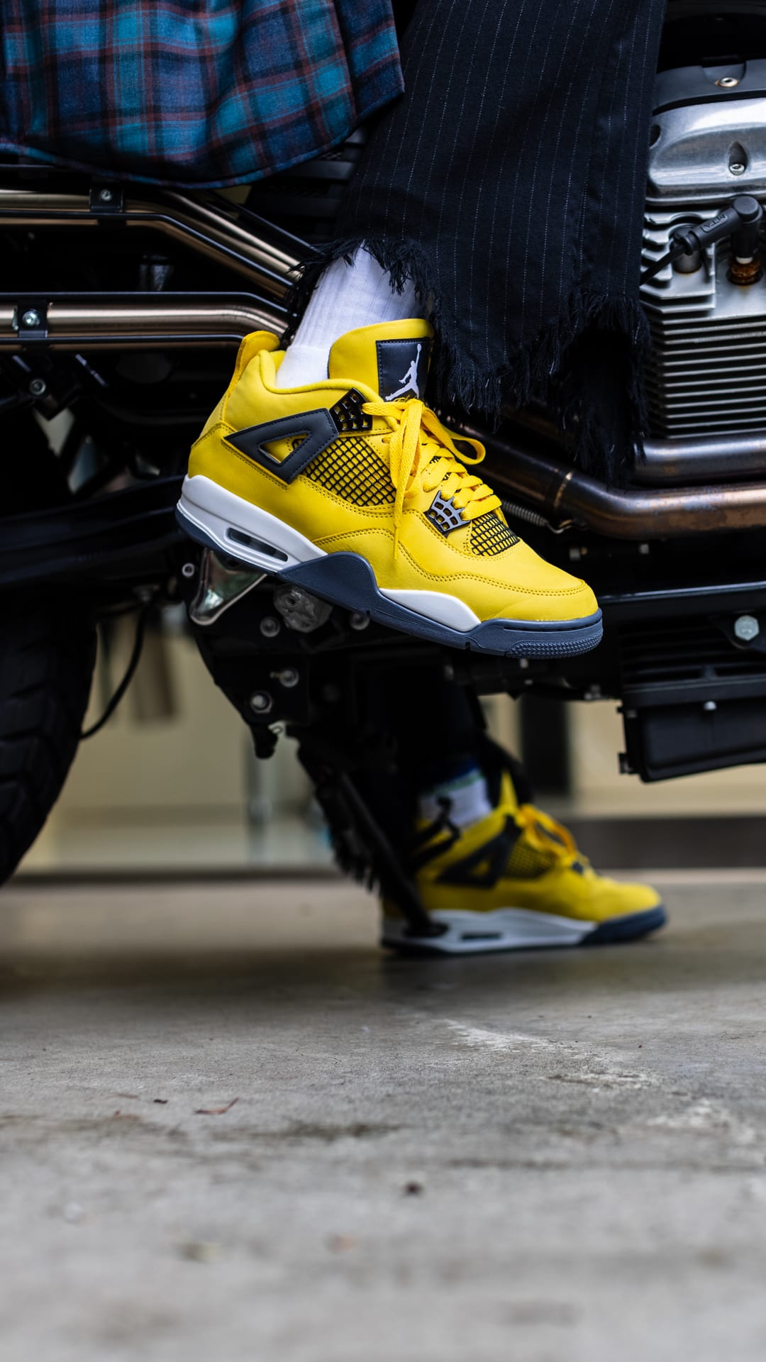 【NIKE公式】Air Jordan 4 'Tour Yellow': Hiromichi Ochiai