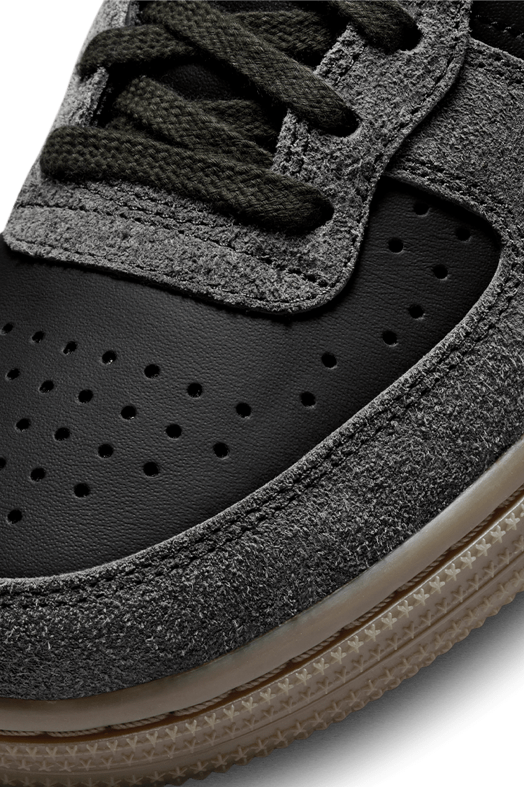 Fecha de lanzamiento del Terminator Low "Black and Medium Ash" (FV0396-001)