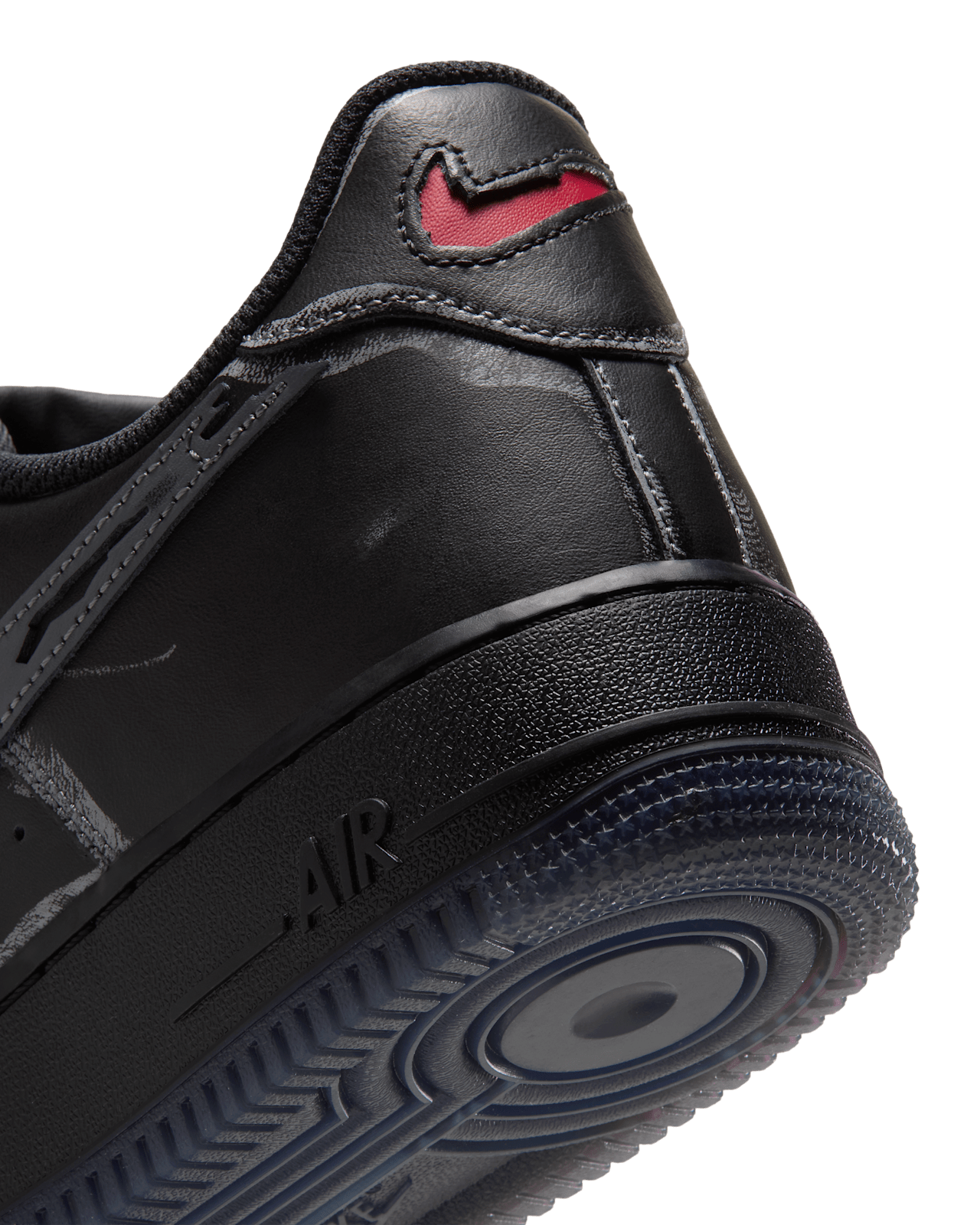 【NIKE公式】エア フォース 1 '07 'Black and Gym Red' (IZ1207-010) 発売日