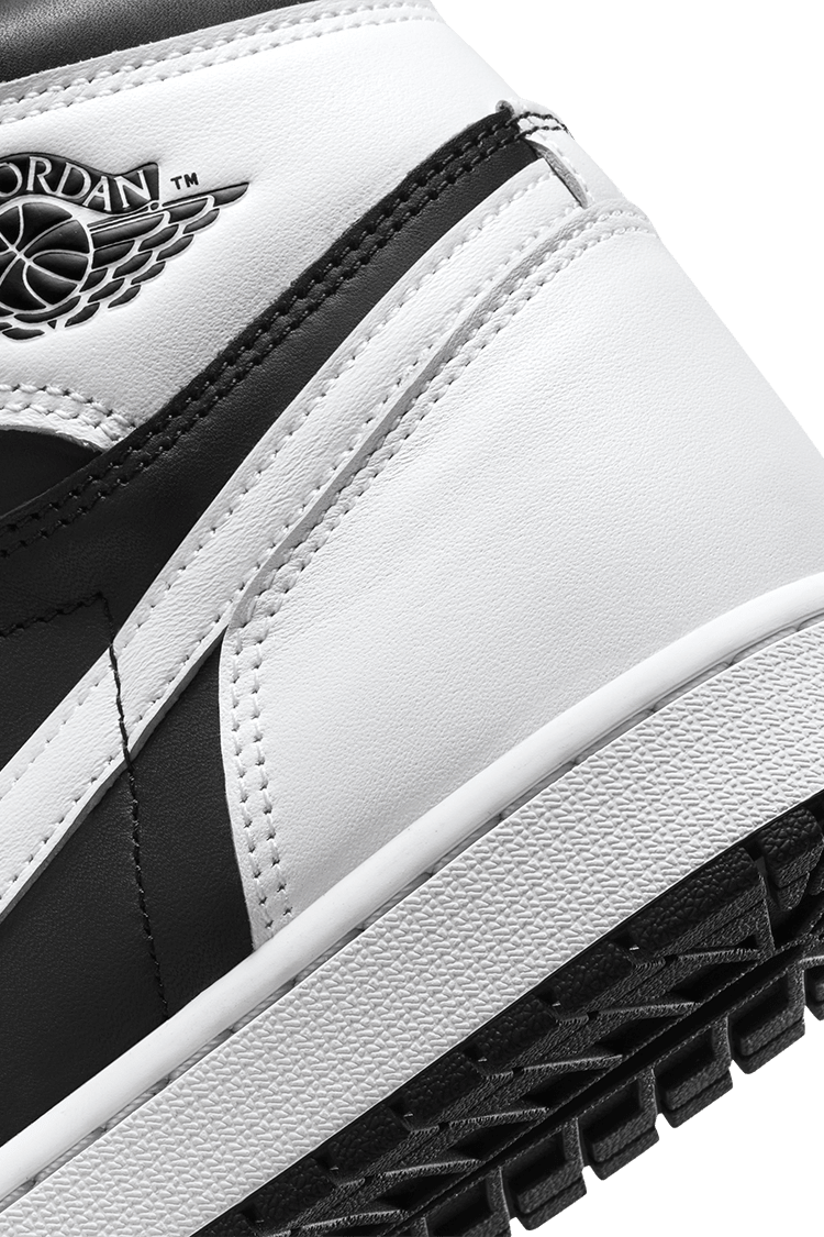 วันเปิดตัว Air Jordan 1 High OG "Black/White" (DZ5485-010)