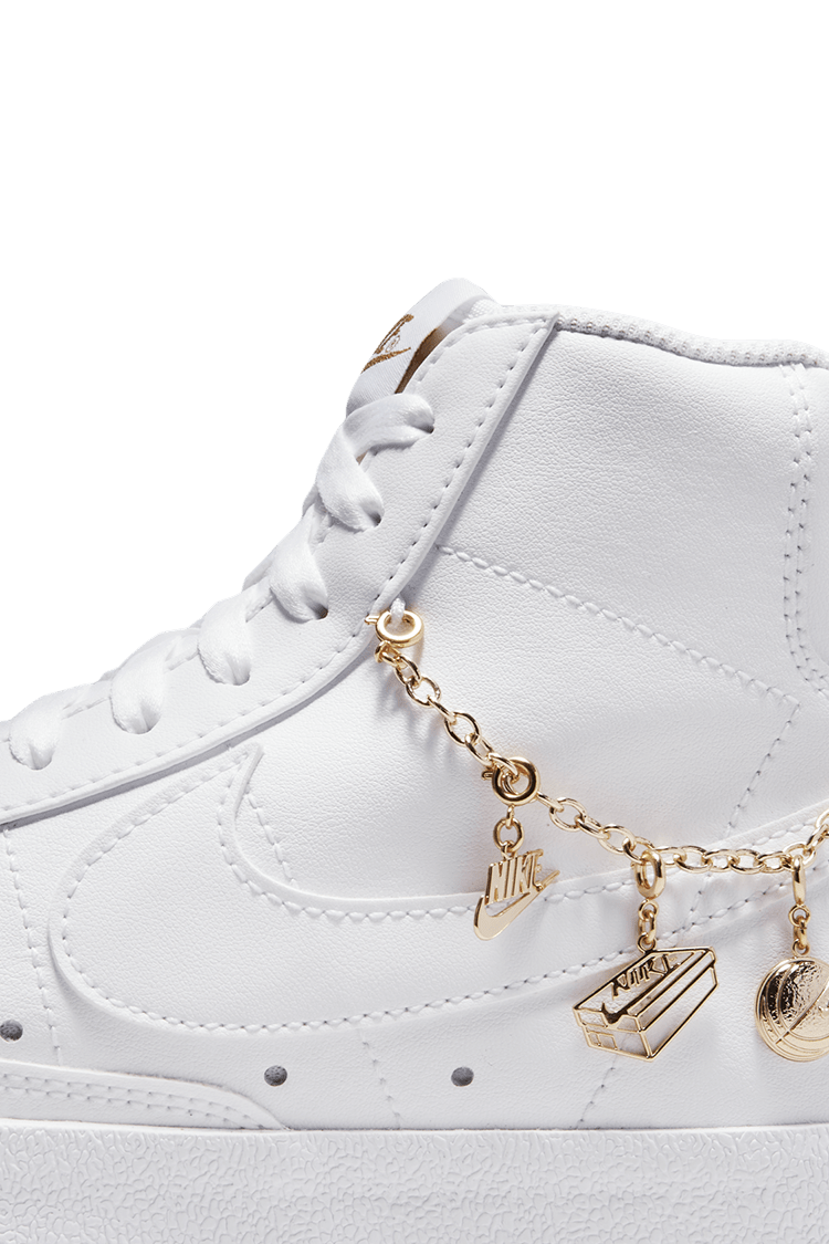 【NIKE公式】レディース ブレーザー MID '77 'White Pendants' (DM0850-100 / W BLAZER MID '77 LX)