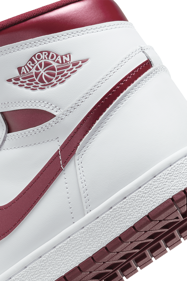 Air Jordan 1 High '85 "Metallic Burgundy" (BQ4422-161) Lansman Tarihi