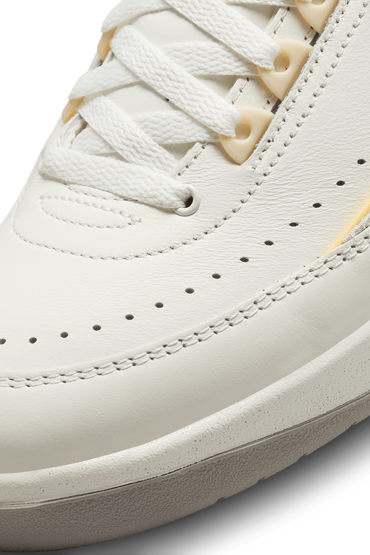วันเปิดตัว Air Jordan 2 Low "Melon Tint" (DV9956-118)