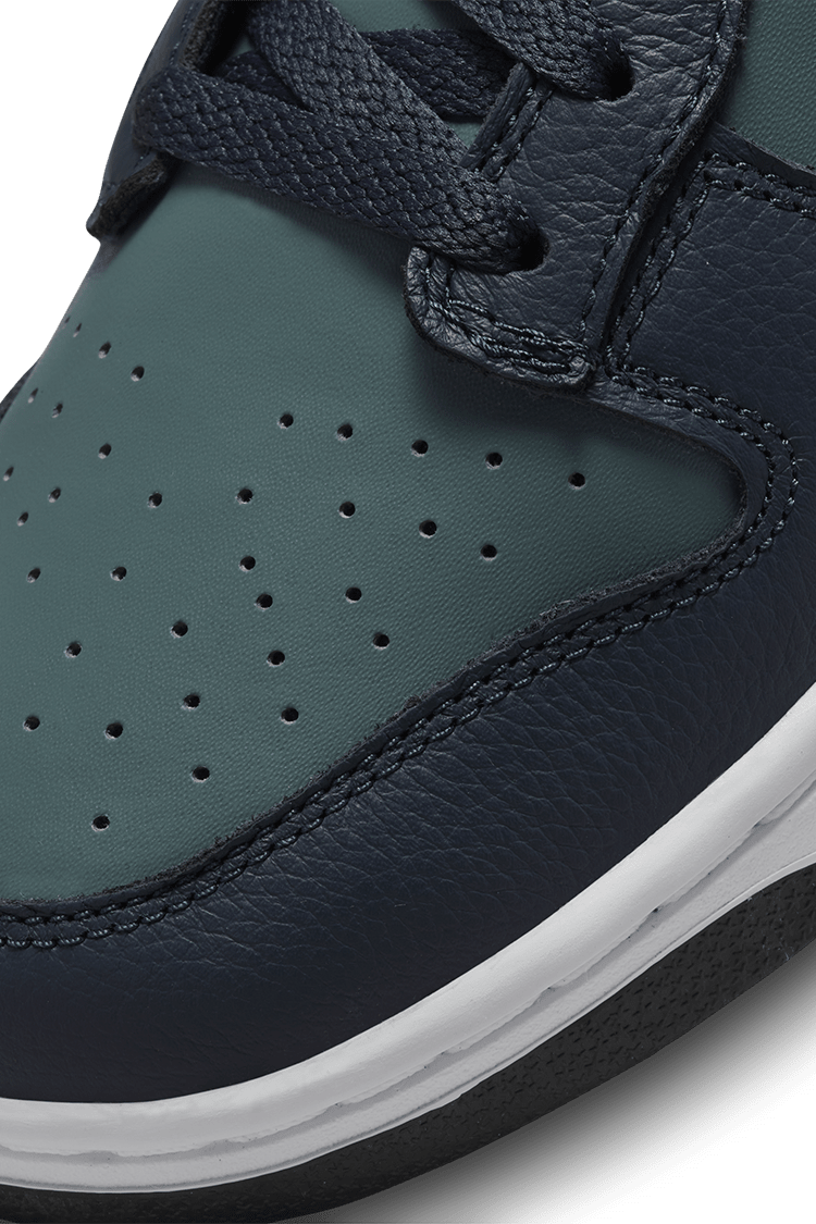 Dunk Low 'Mineral Slate and Armory Navy' (DR9705-300) Release Date