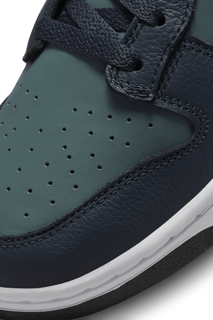 Fecha de lanzamiento del Dunk Low "Mineral Slate and Armory Navy" (DR9705-300)