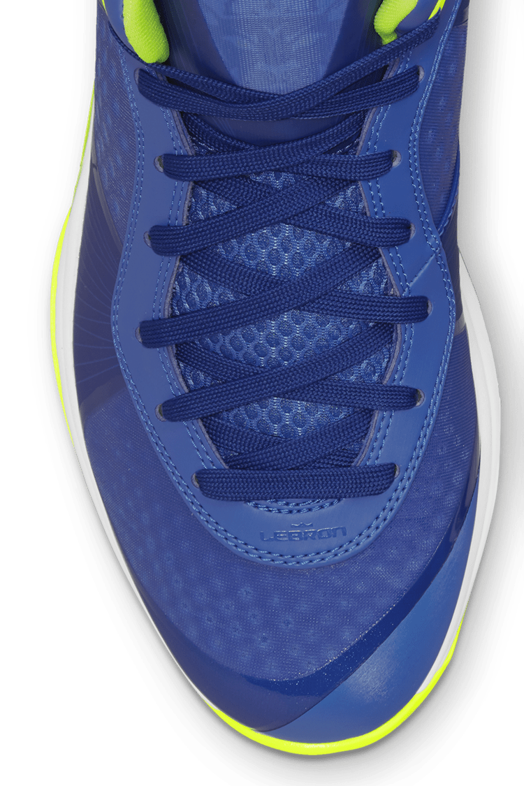 วันเปิดตัว LeBron 8 V/2 Low "Treasure Blue"