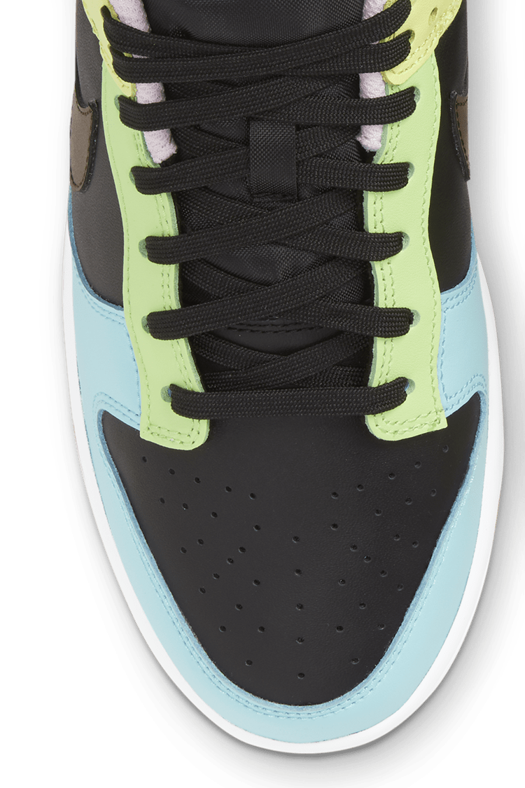 วันเปิดตัว Dunk Low “Free.99”