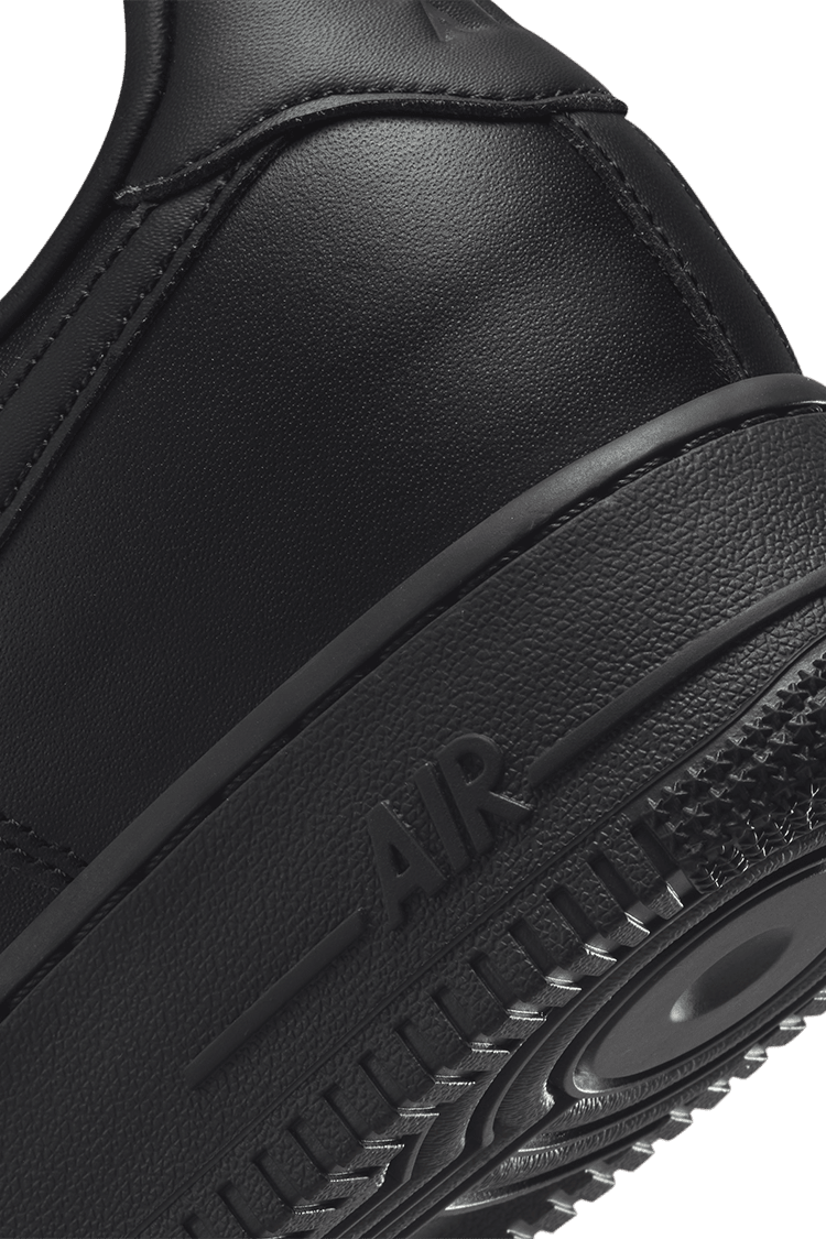 Air Force 1 '07 "Black" (DM0211-001) – Data de lançamento