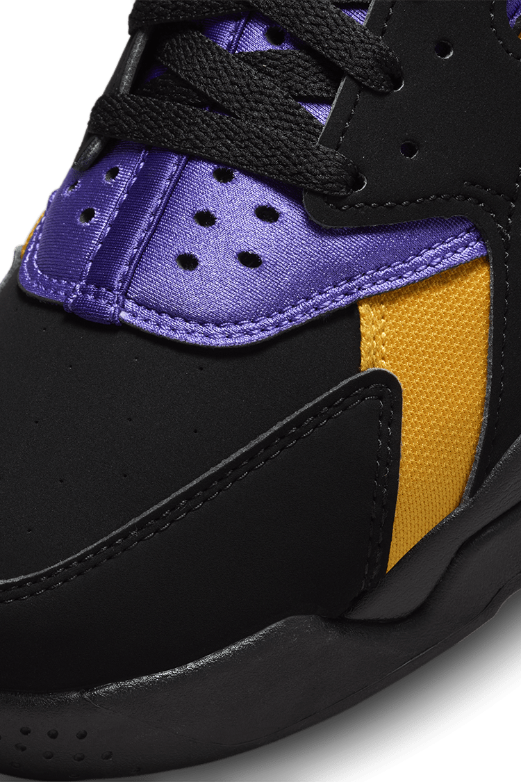 Fecha de lanzamiento del Air Flight Huarache "Black and Varsity Purple" (FD0188-001)