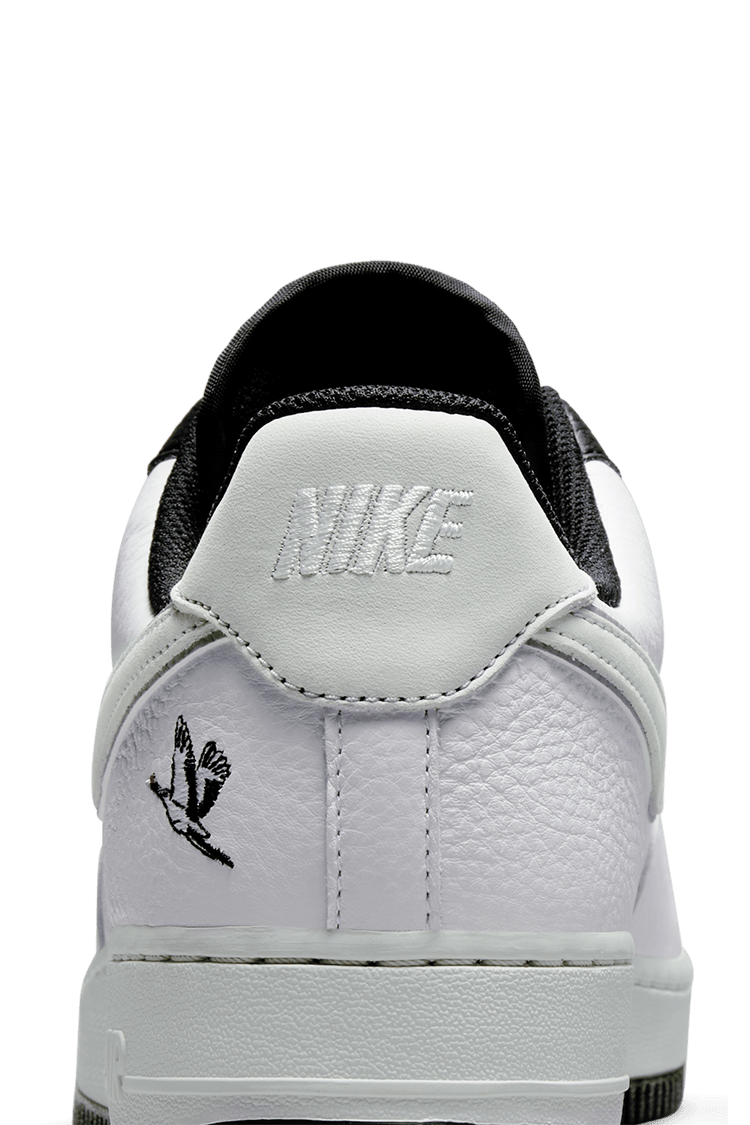 【NIKE公式】エア フォース 1 '07 LX 'Crane' (DA8482-100 / AF 1 '07 LX)