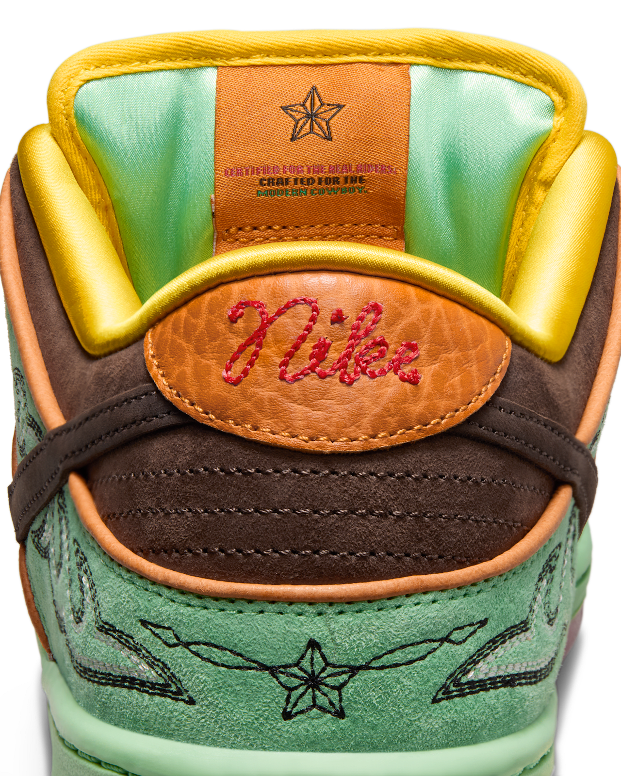 Nike SB Dunk Low Pro "Tourmaline" (HF3058-300) – Data del lancio