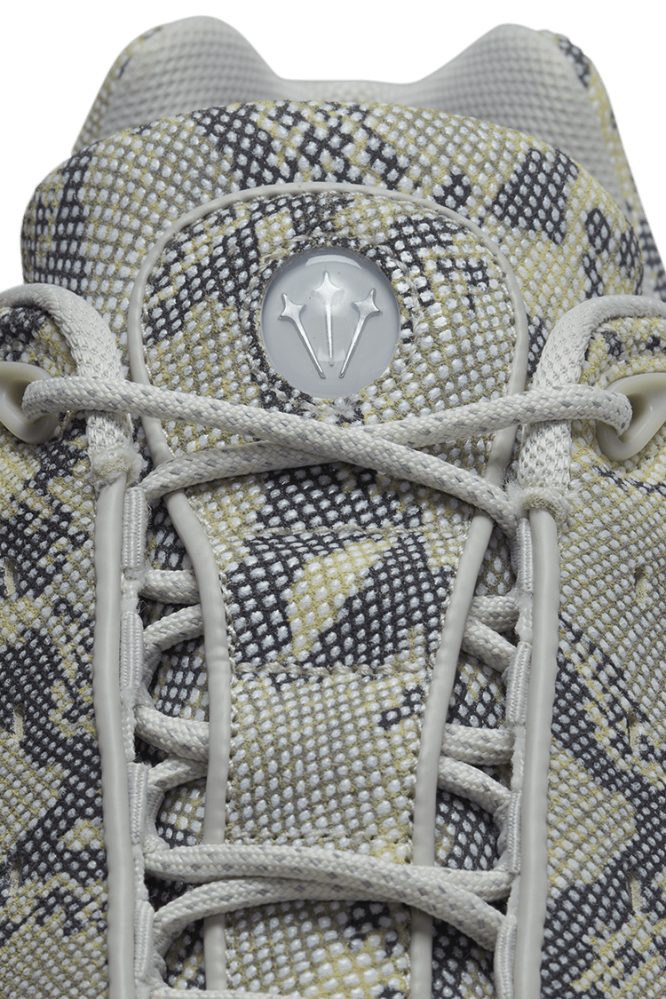 วันเปิดตัว NOCTA Hot Step "Light Bone" (DR0508-001)