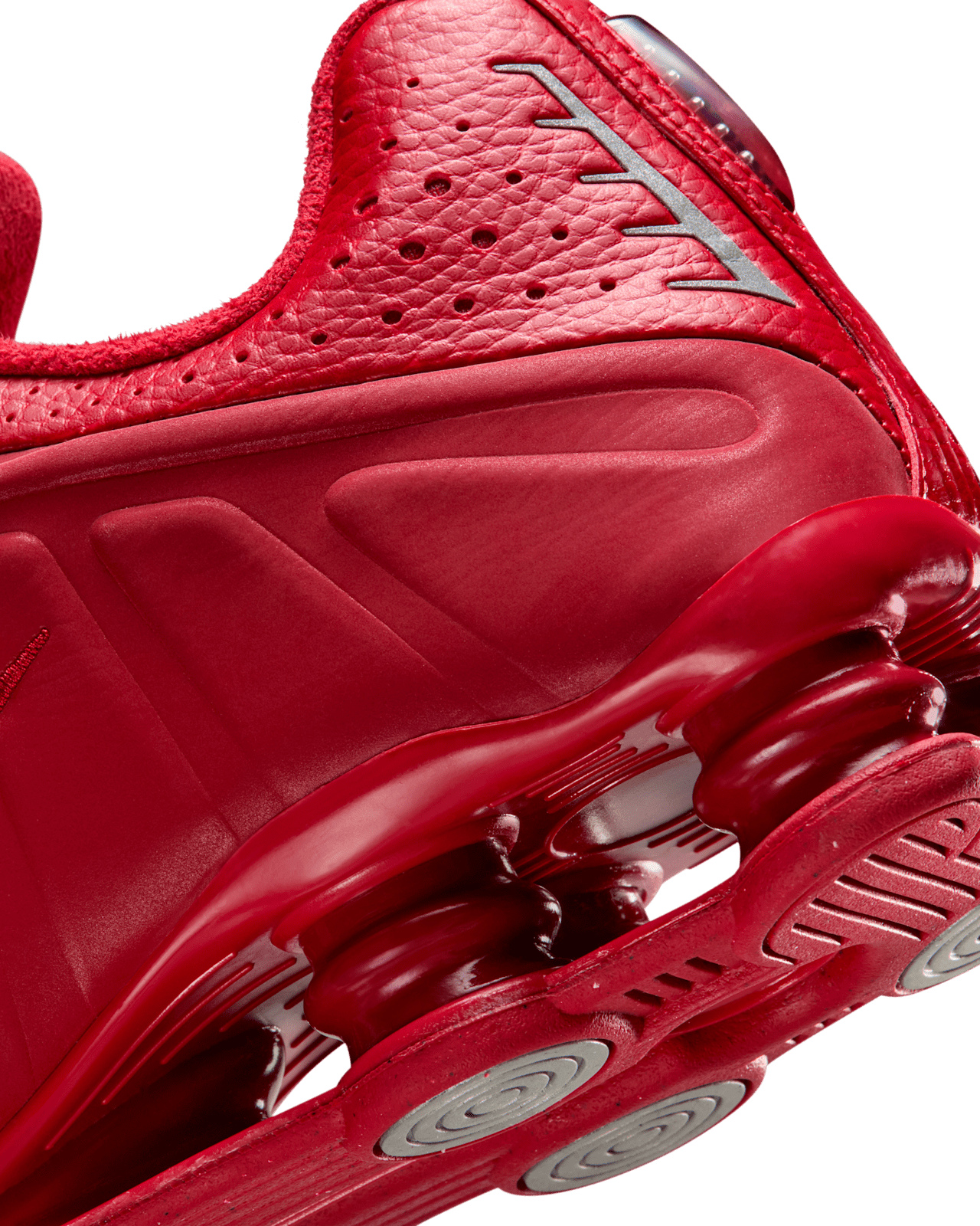 Shox R4 'Gym Red and Metallic Silver' (IQ0608-687) 發售日期