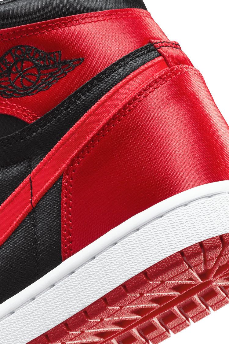 Fecha de lanzamiento del Air Jordan 1 High OG Satin Bred para mujer FD4810 061 Nike SNKRS