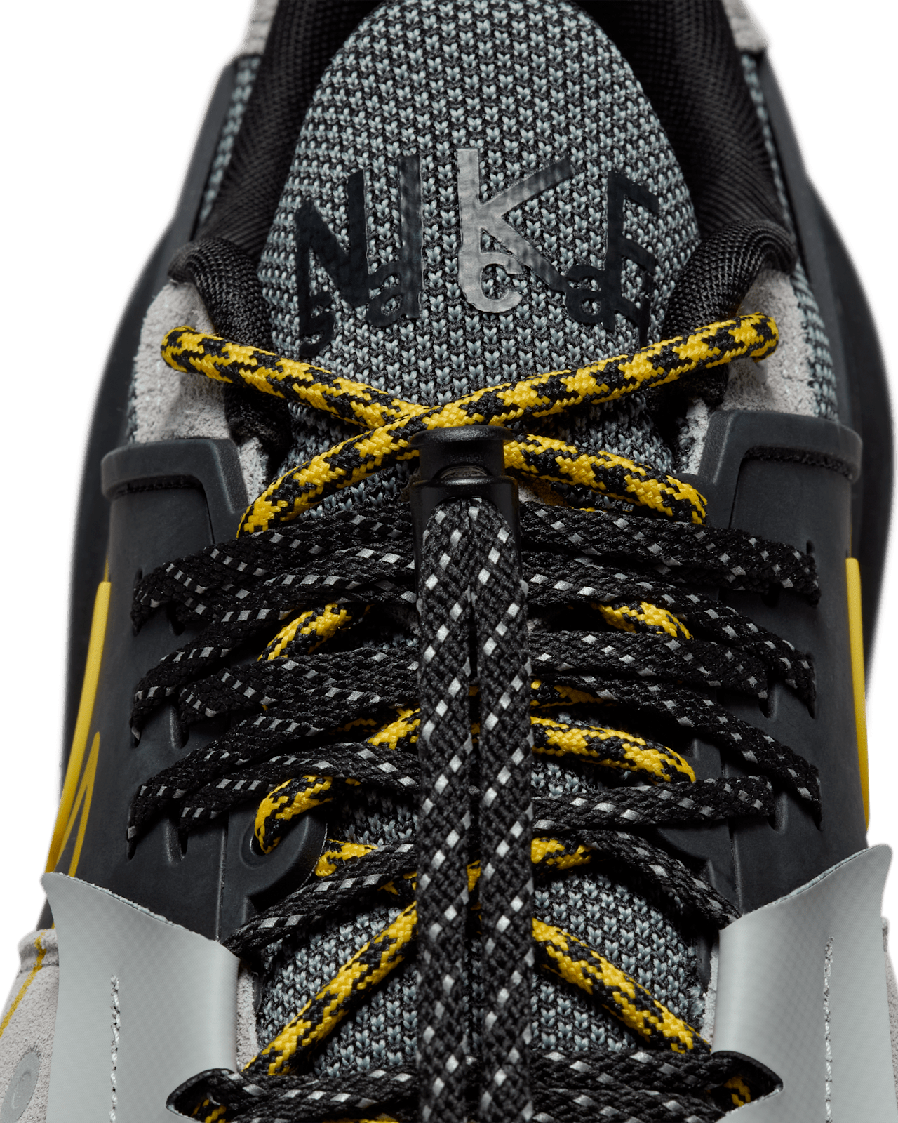 Zegamadome x sacai 'Matte Silver' (HQ8618-002) Release Date