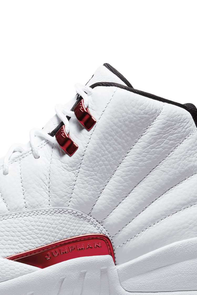 Air Jordan 12 'Red Metallic' 發售日期